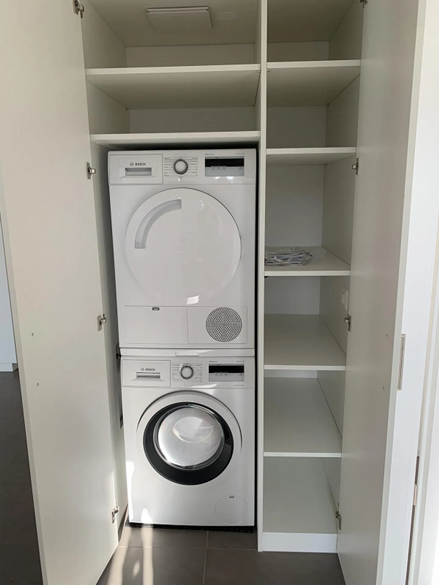 Newly Built 4.5-Room Apartment - Photo 9 of 11