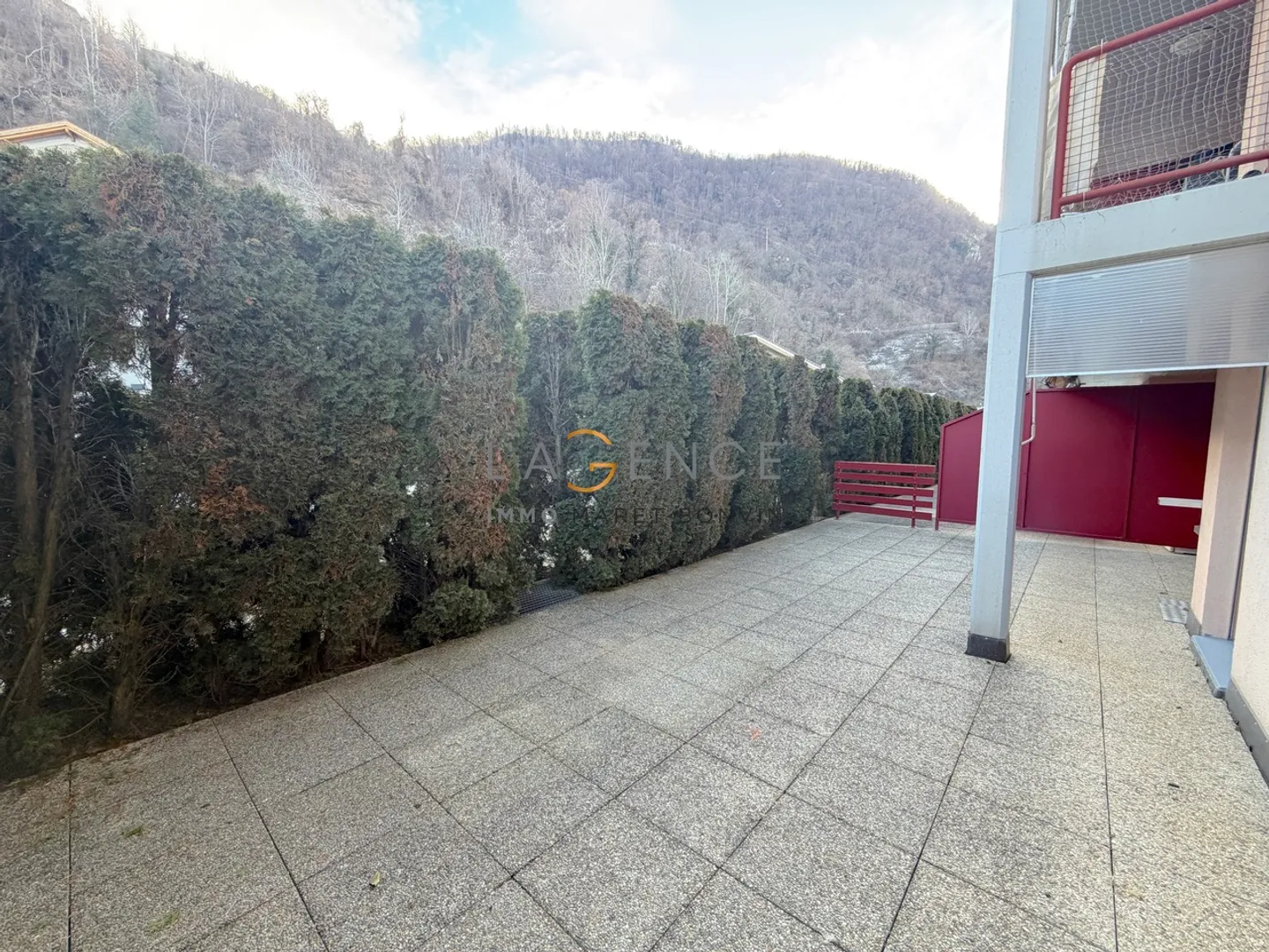 APPARTEMENT DE 3,5 PCES AVEC TERRASSE DE 40 M2 - Photo 8 sur 8