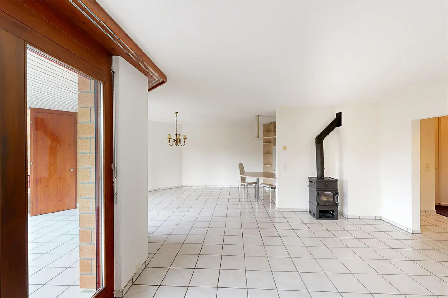 Charming 3.5-Room Apartment - Photo 3 of 14