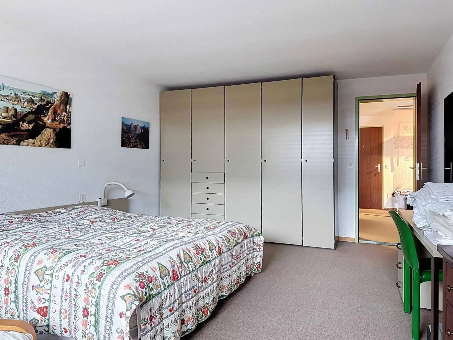 2.5-room apartment exclusive secondary residence with unobstructed view of the Matterhorn - Photo 12 of 13