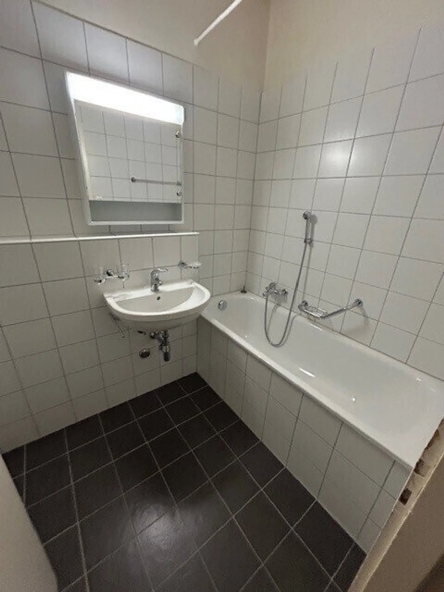 À saisir ! Superbe studio proche du centre-ville genevois ! - Photo 5 sur 5