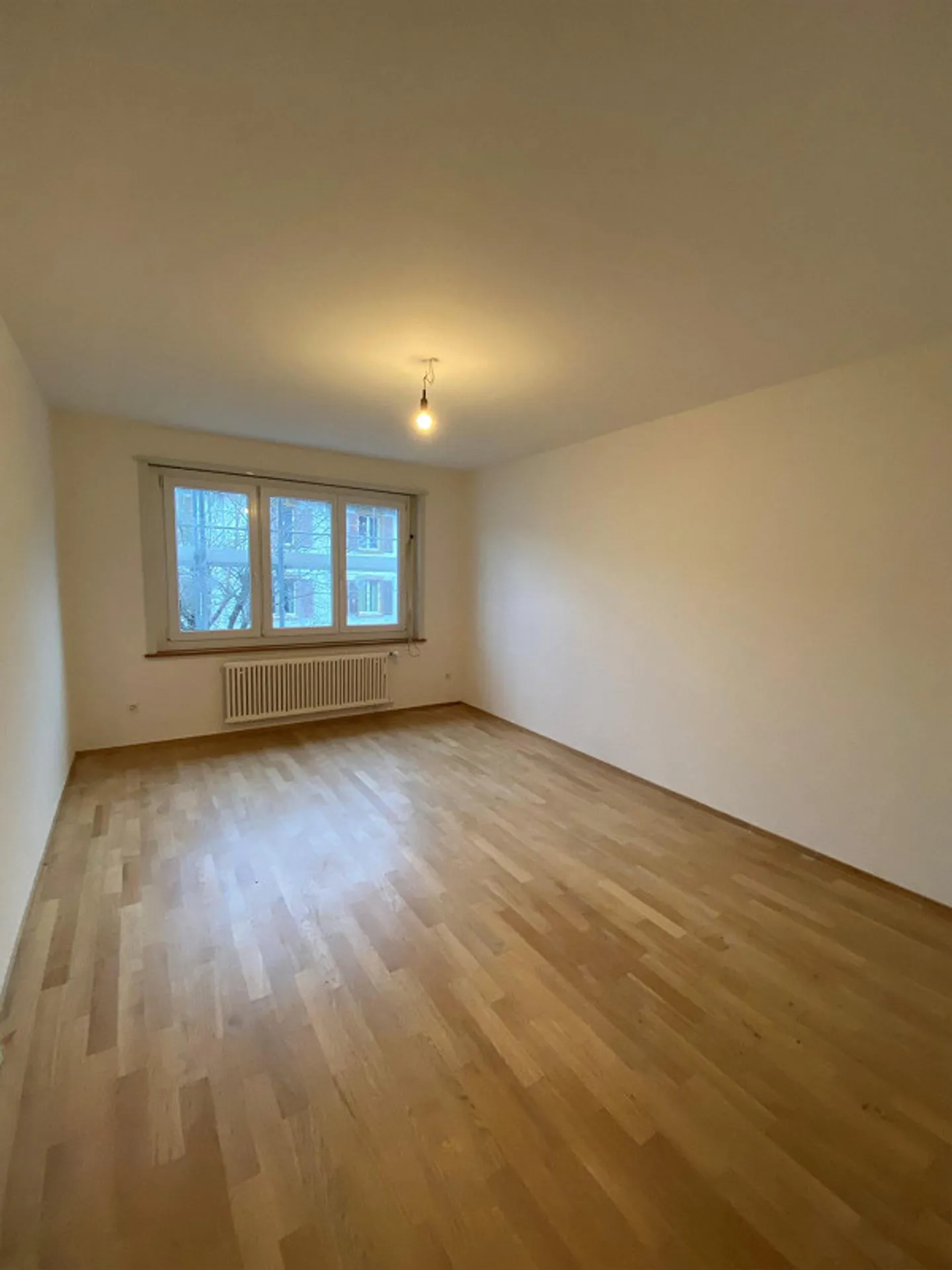 Charmante Wohnung in Hirslanden - Foto 2 von 10