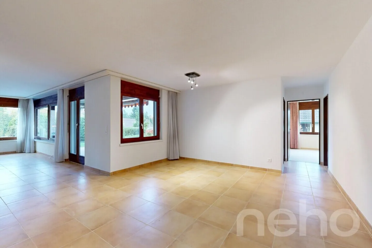 Maison individuelle attrayante de 5,5 pièces - Photo 3 sur 12