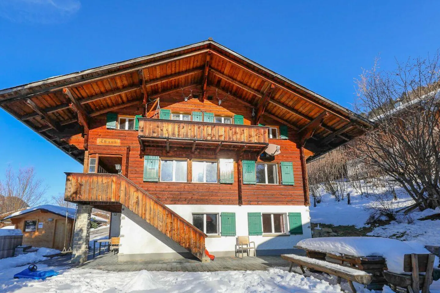 Gemütliches Wohnhaus mit zwei Wohneinheiten, grosszügigem Umschwung und schönem Ausblick - Foto 6 von 8