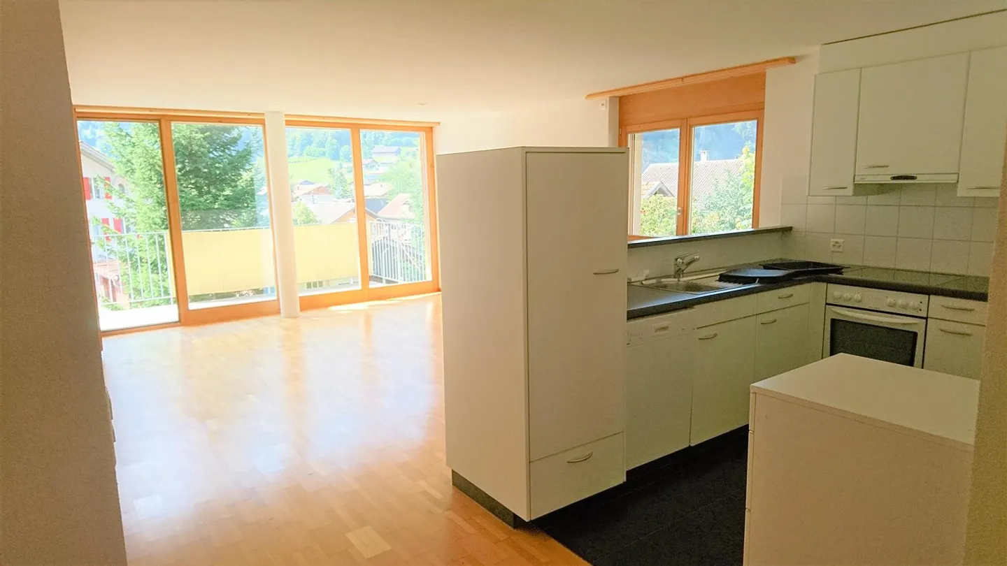 3½-Zimmer-Wohnung im 2. Obergeschoss in Meiringen - Foto 2 di 8