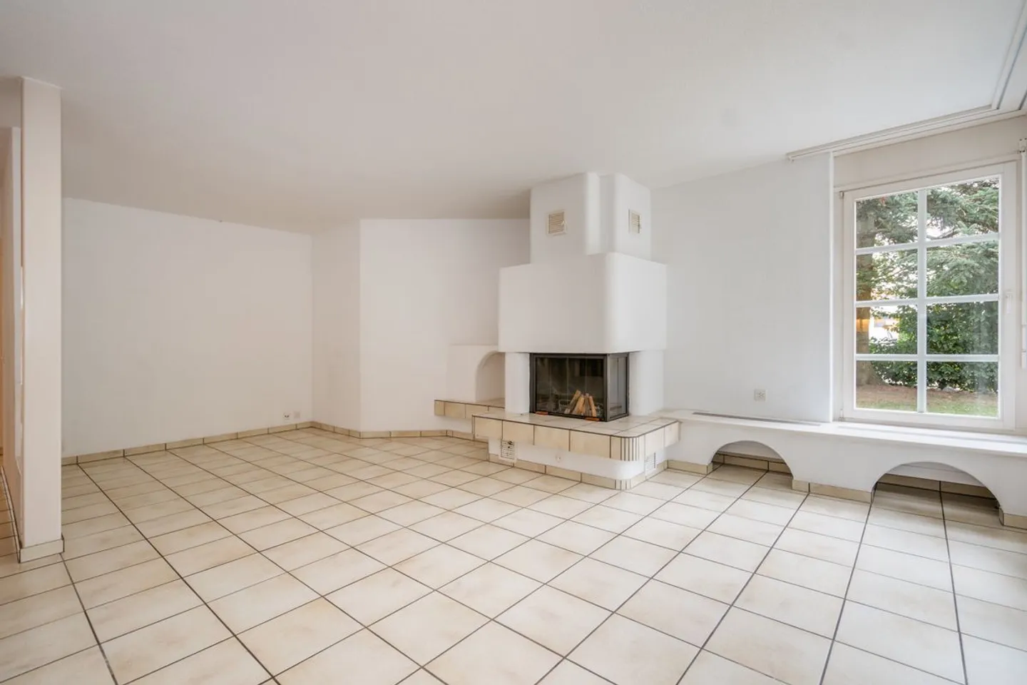 Charming Garden Apartment - Photo 12 of 13