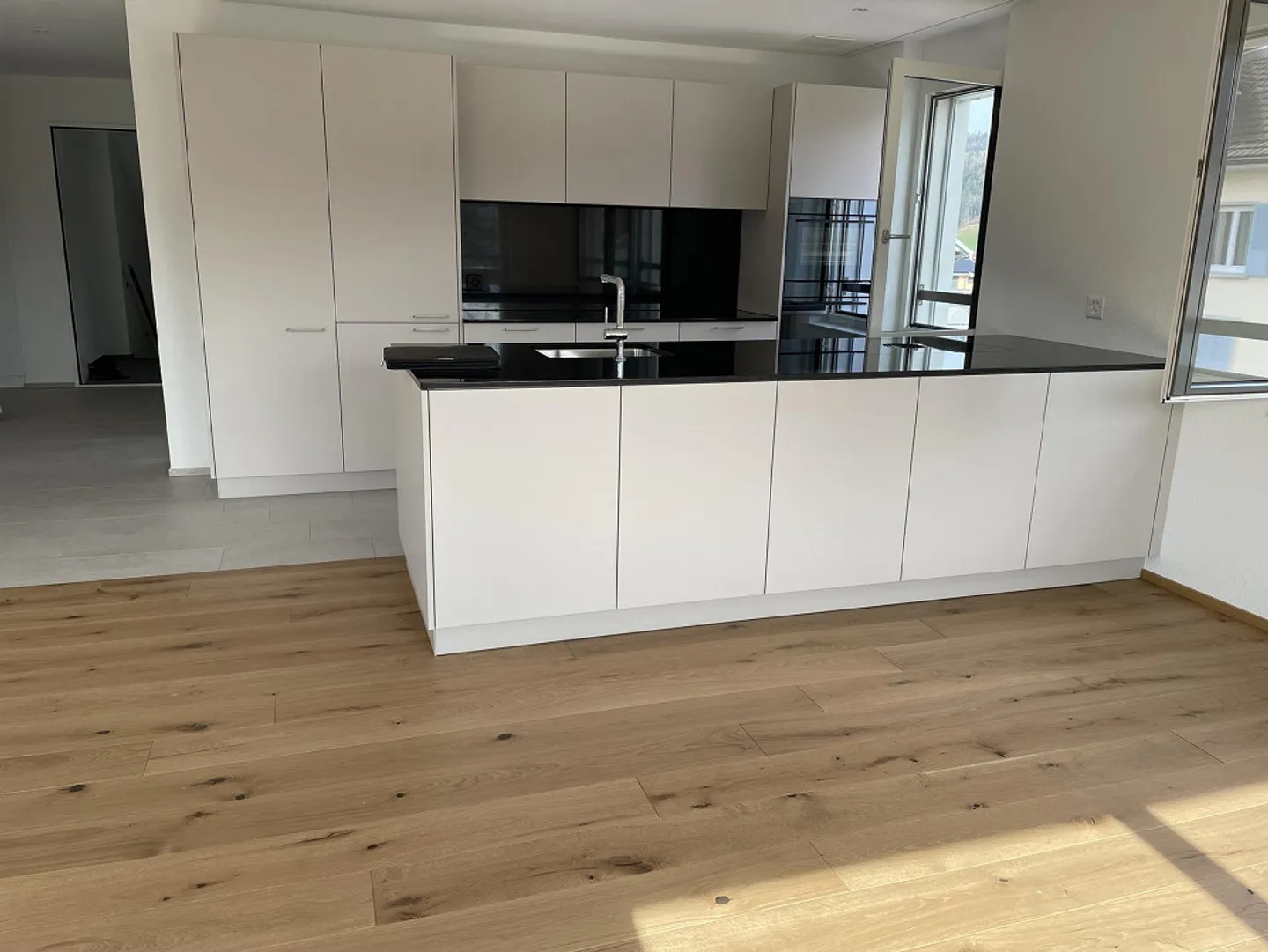 4.5 New Apartments - Photo 4 of 7