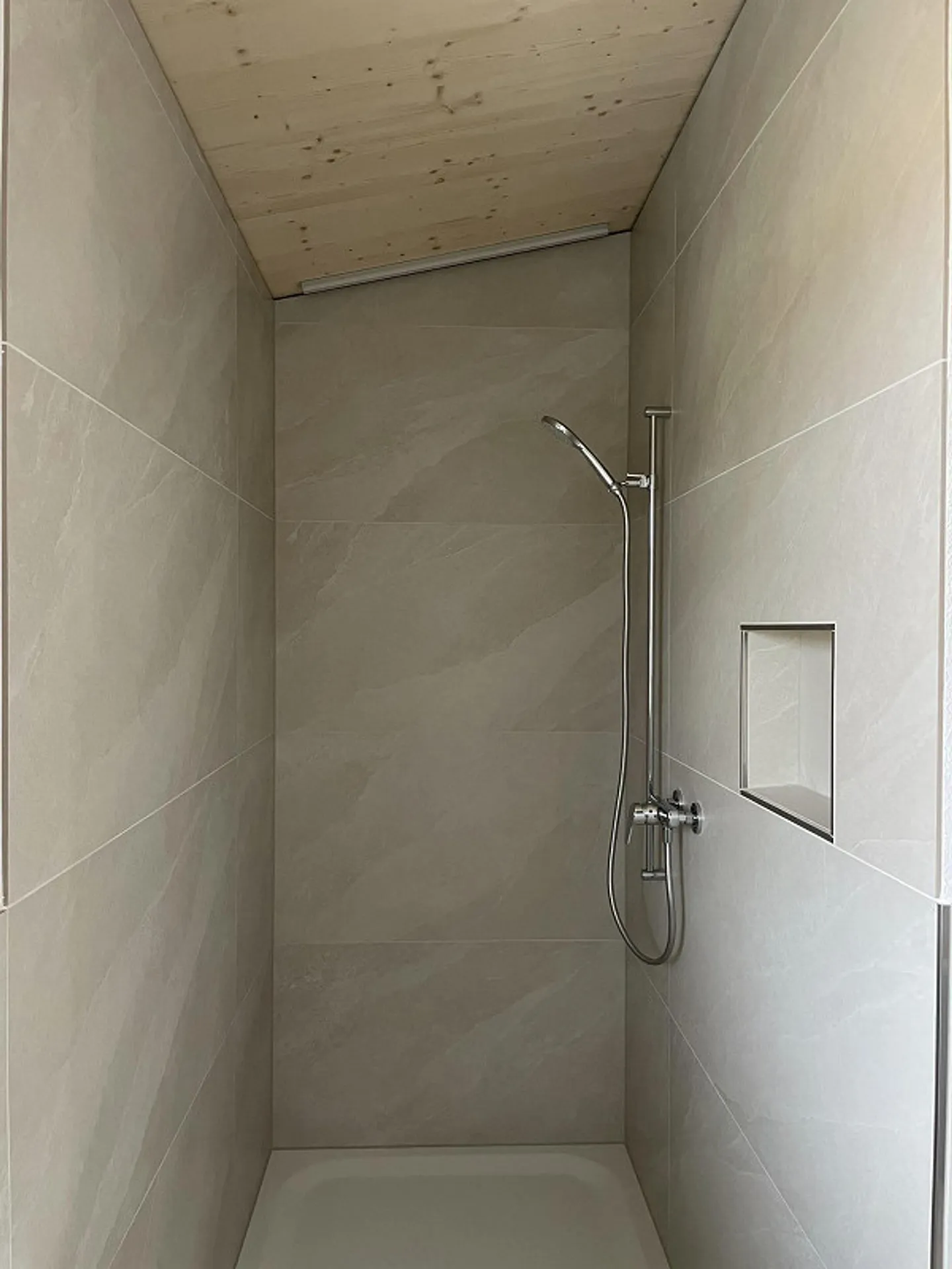 Nuovo appartamento attico di 4 1/2 locali con galleria - Foto 5 di 17