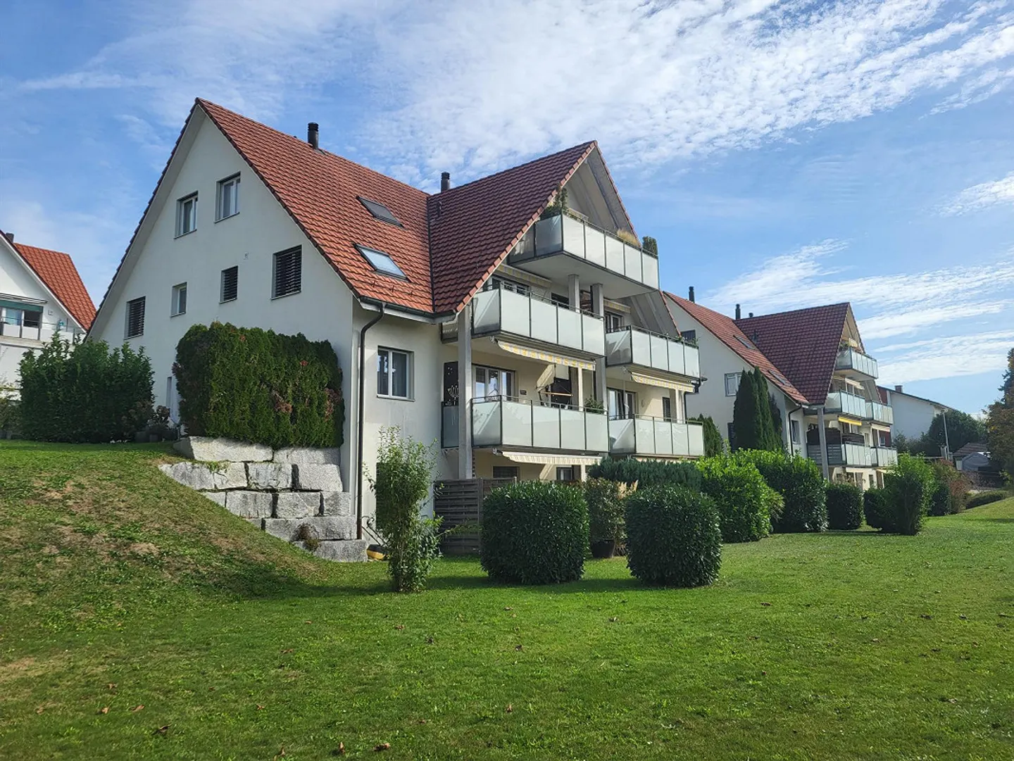 4.5 Room Apartment in Winkel - Photo 1 of 13