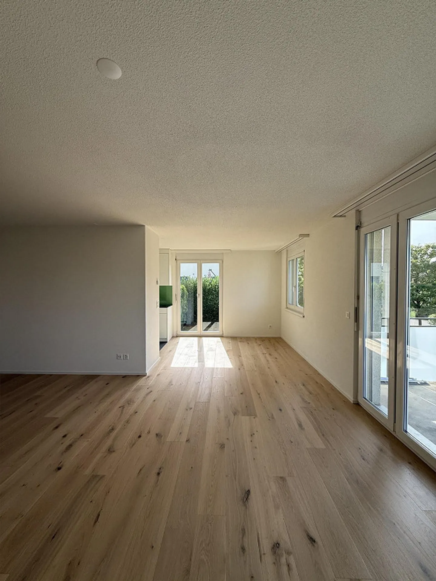 4.5 Room Apartment in Winkel - Photo 3 of 13