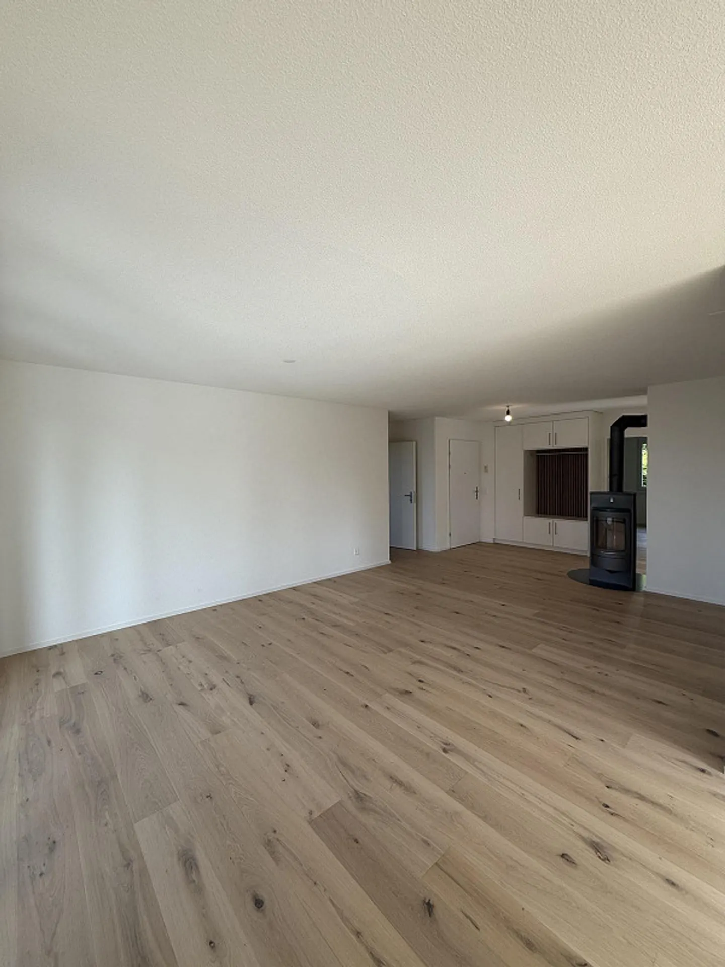 4.5 Room Apartment in Winkel - Photo 4 of 13