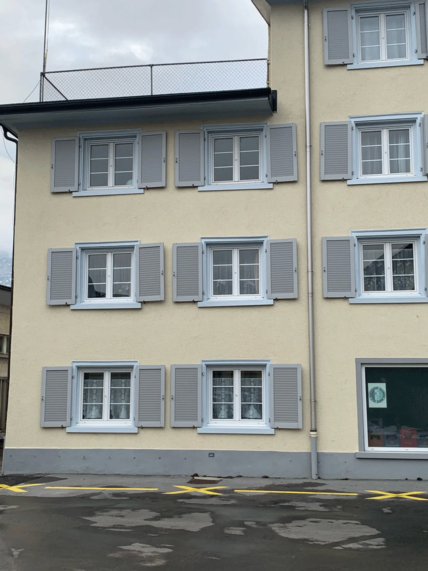 petit appartement sous les combles et confortable au centre d'Ennenda - Photo 6 sur 10