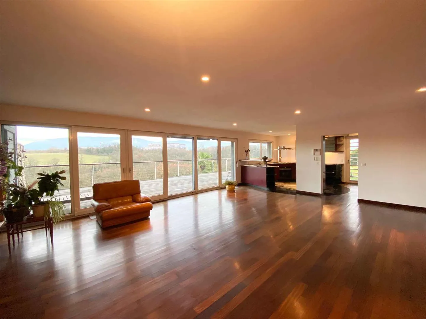 Appartement 4 pièces - Photo 4 sur 12