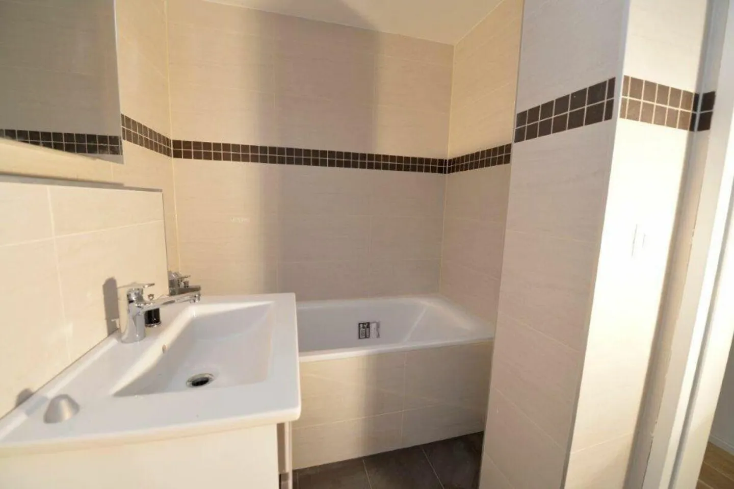 Moderne Wohnung - Foto 8 von 9