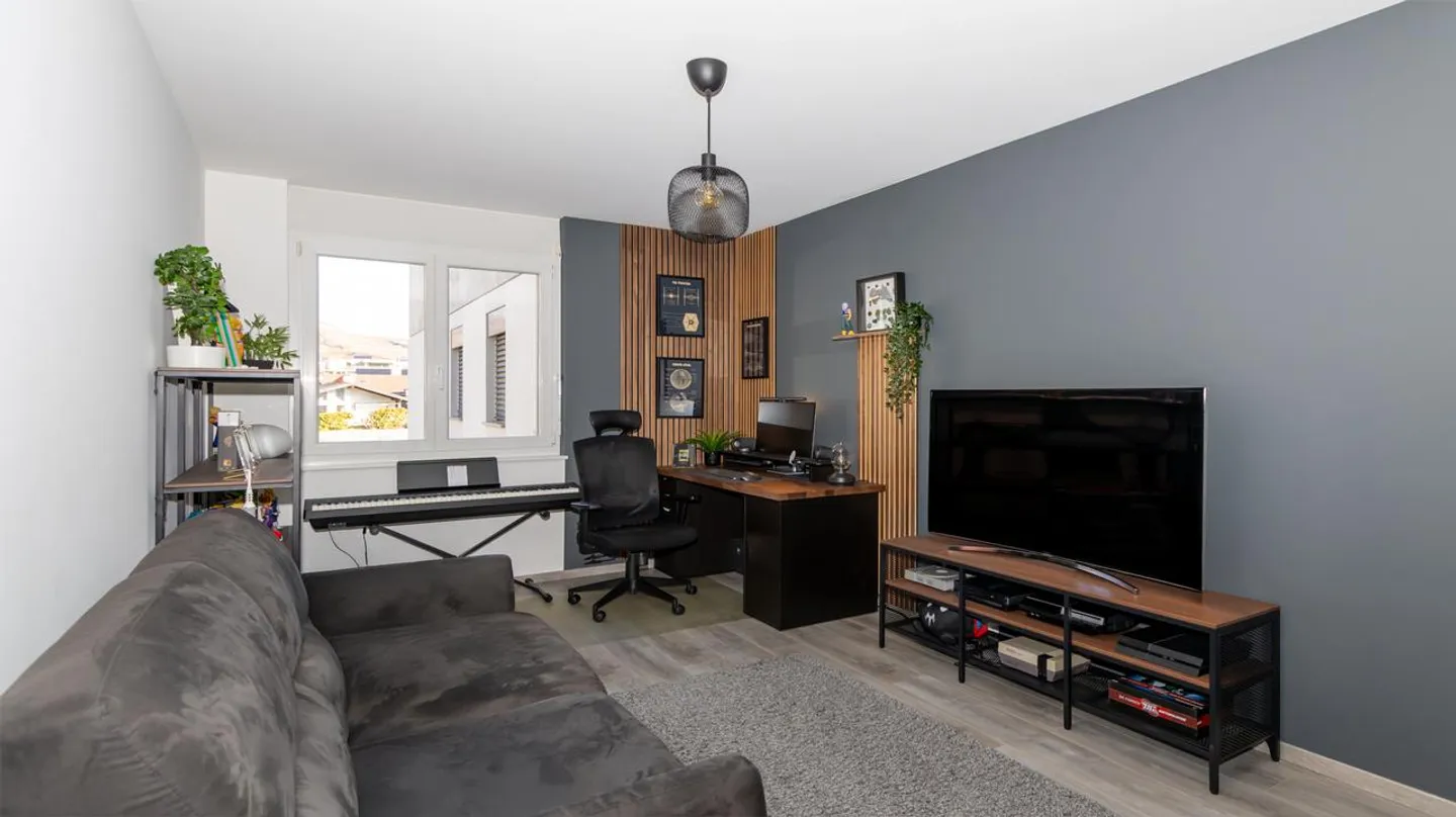 ZU VERKAUFEN GERÄUMIGE 4.5 ZIMMER WOHNUNG IN CONTHEY - Foto 8 von 13