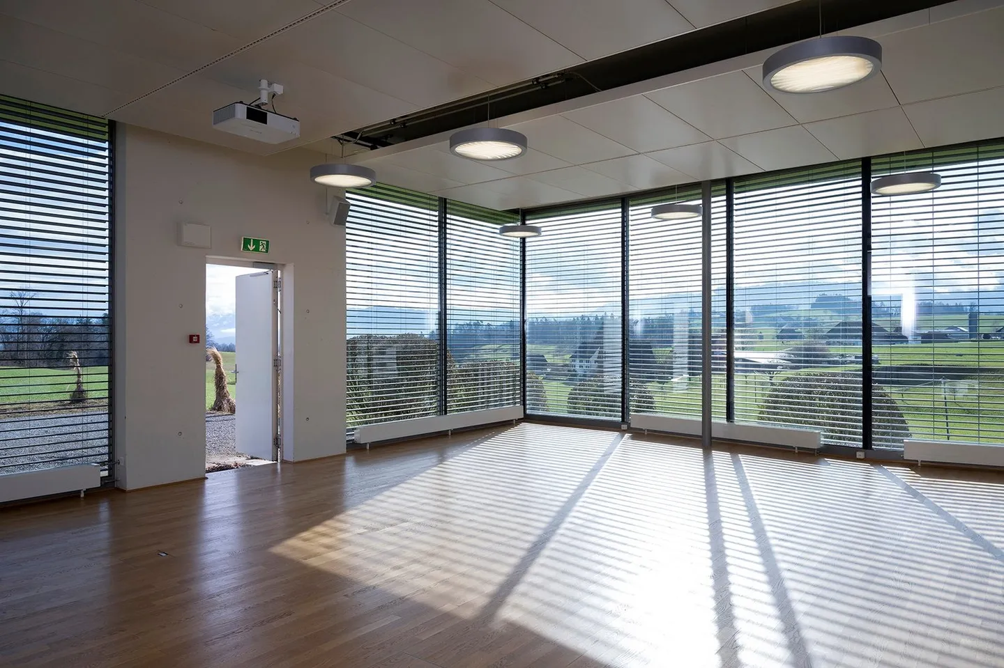 Bâtiment de laboratoire exclusif à Wädenswil - Idéal pour la recherche et le développement - Photo 5 sur 9