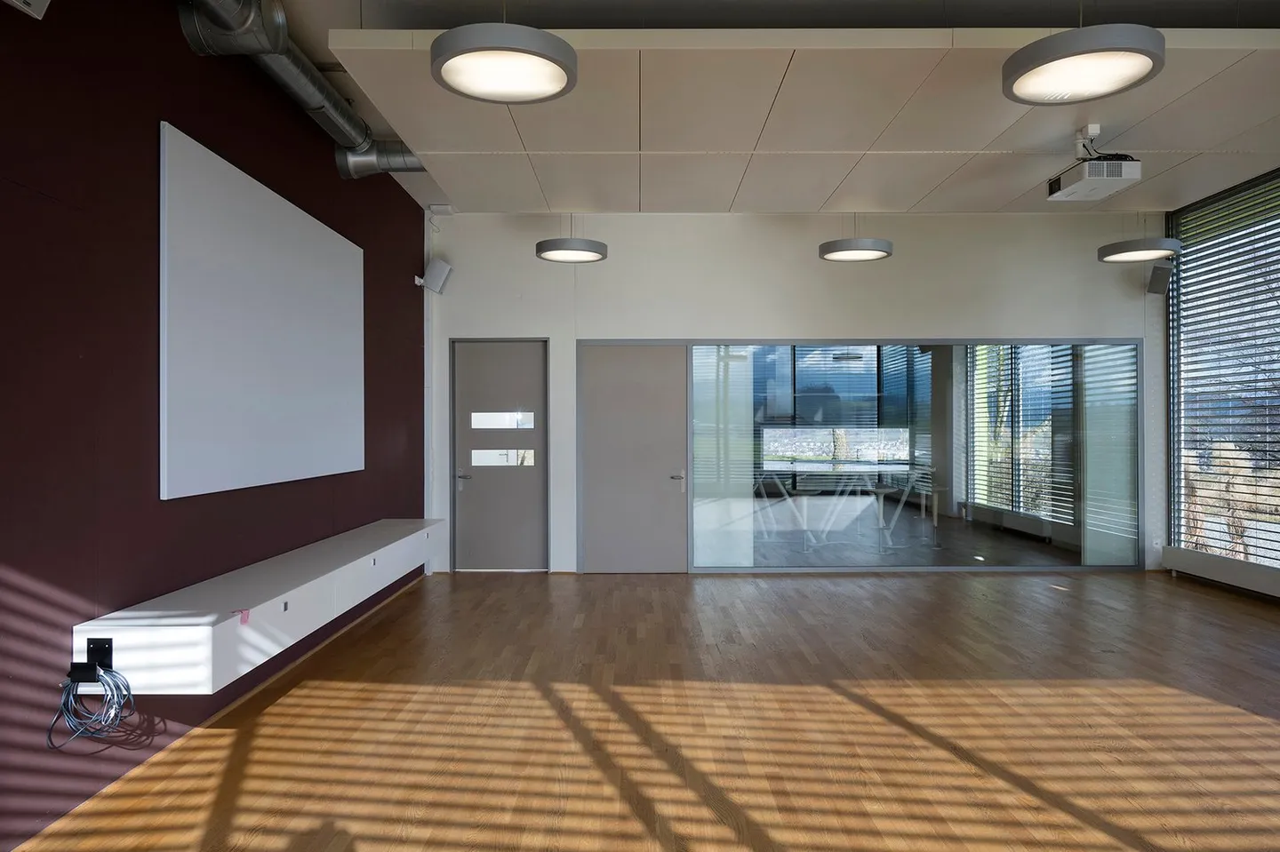 Bâtiment de laboratoire exclusif à Wädenswil - Idéal pour la recherche et le développement - Photo 6 sur 9