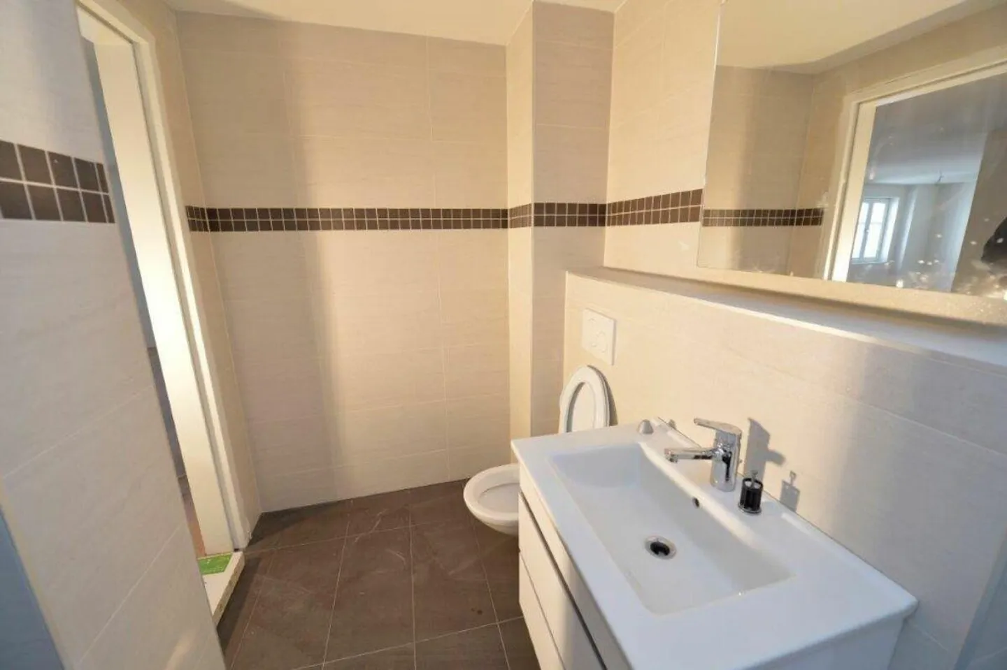 Moderne Wohnung - Foto 9 von 9