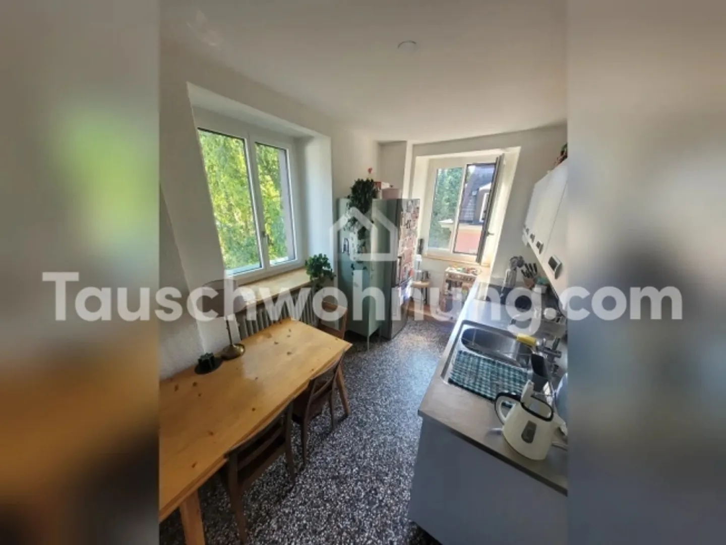ÉCHANGE D'APPARTEMENT Bel appartement avec terrasse sur le toit - Photo 3 sur 7