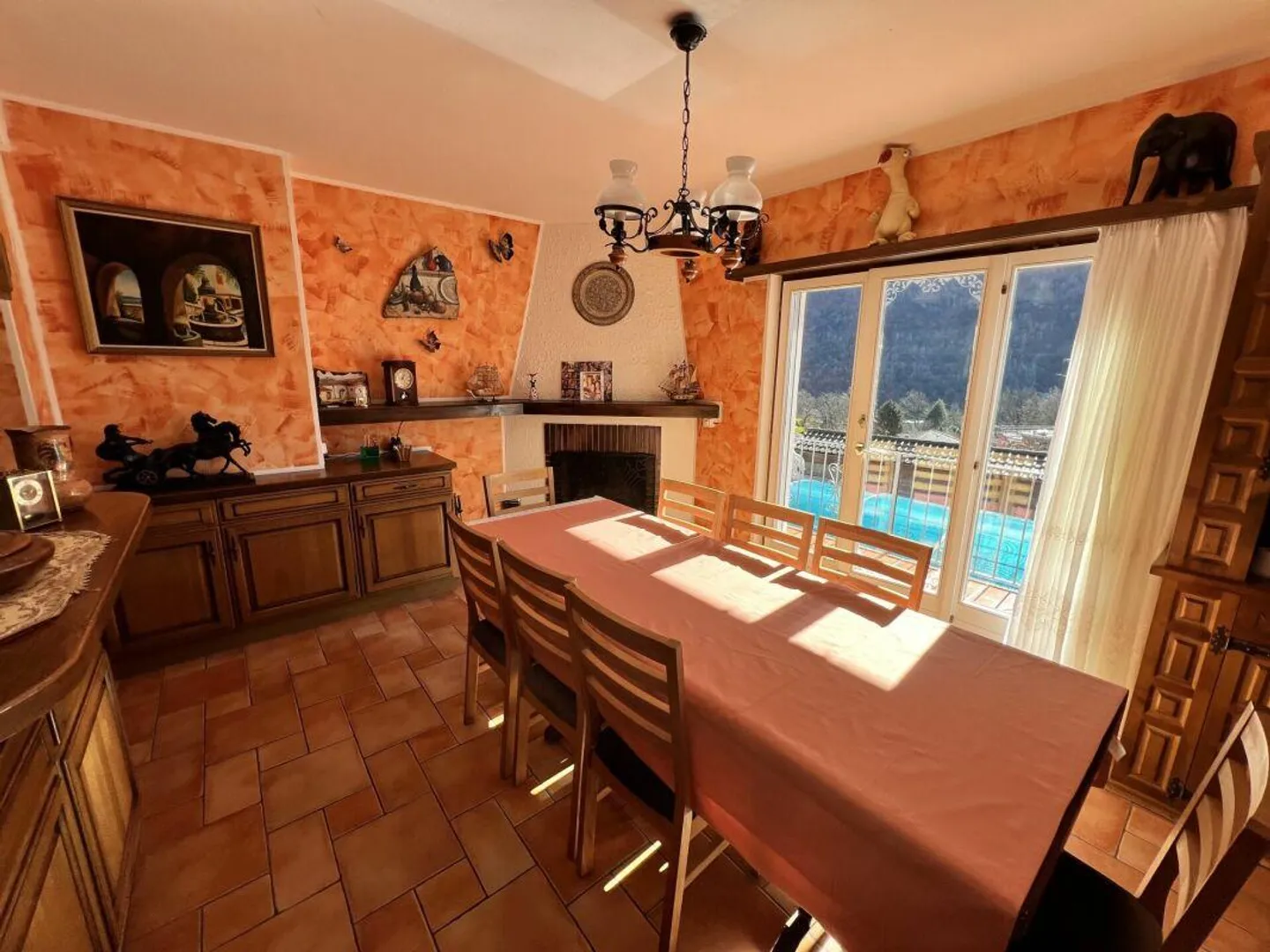 Prestigiosa villa bifamiliare con piscina, dépendance e officina - Foto 6 di 25