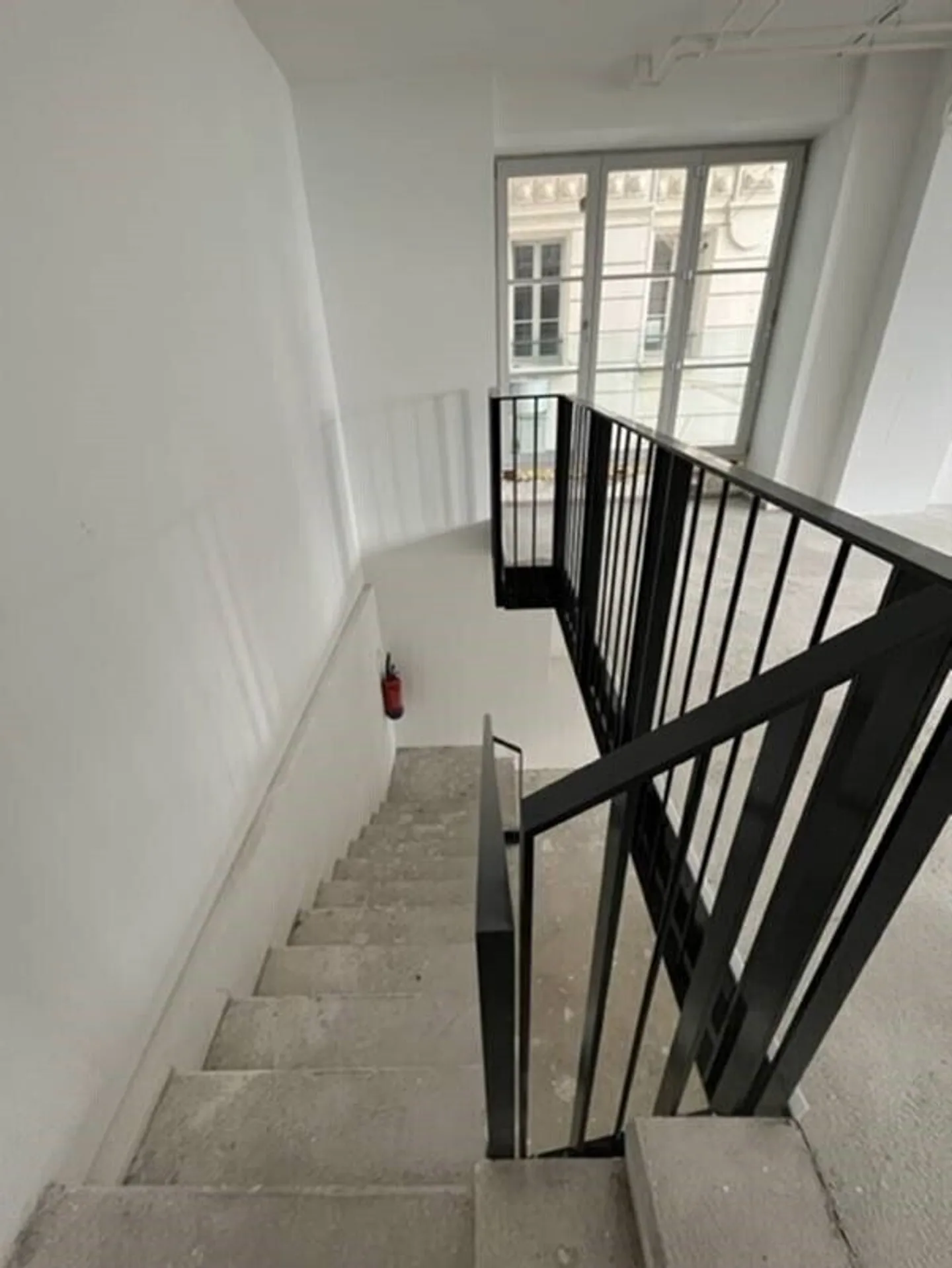 Arcade in the city center! - Photo 4 of 5