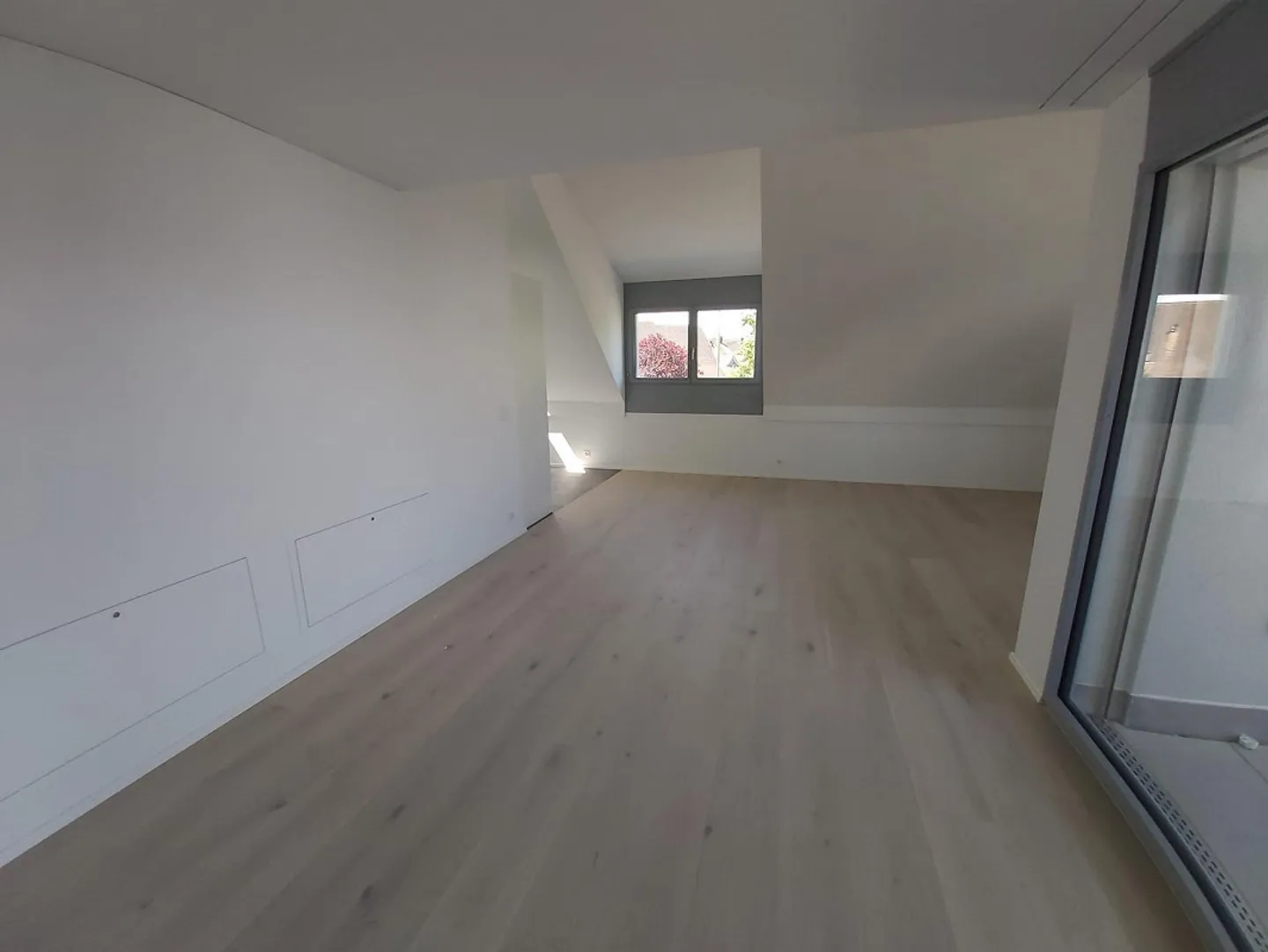 Modern 4.5-room maisonette penthouse apartment 135m2 - Photo 12 of 15