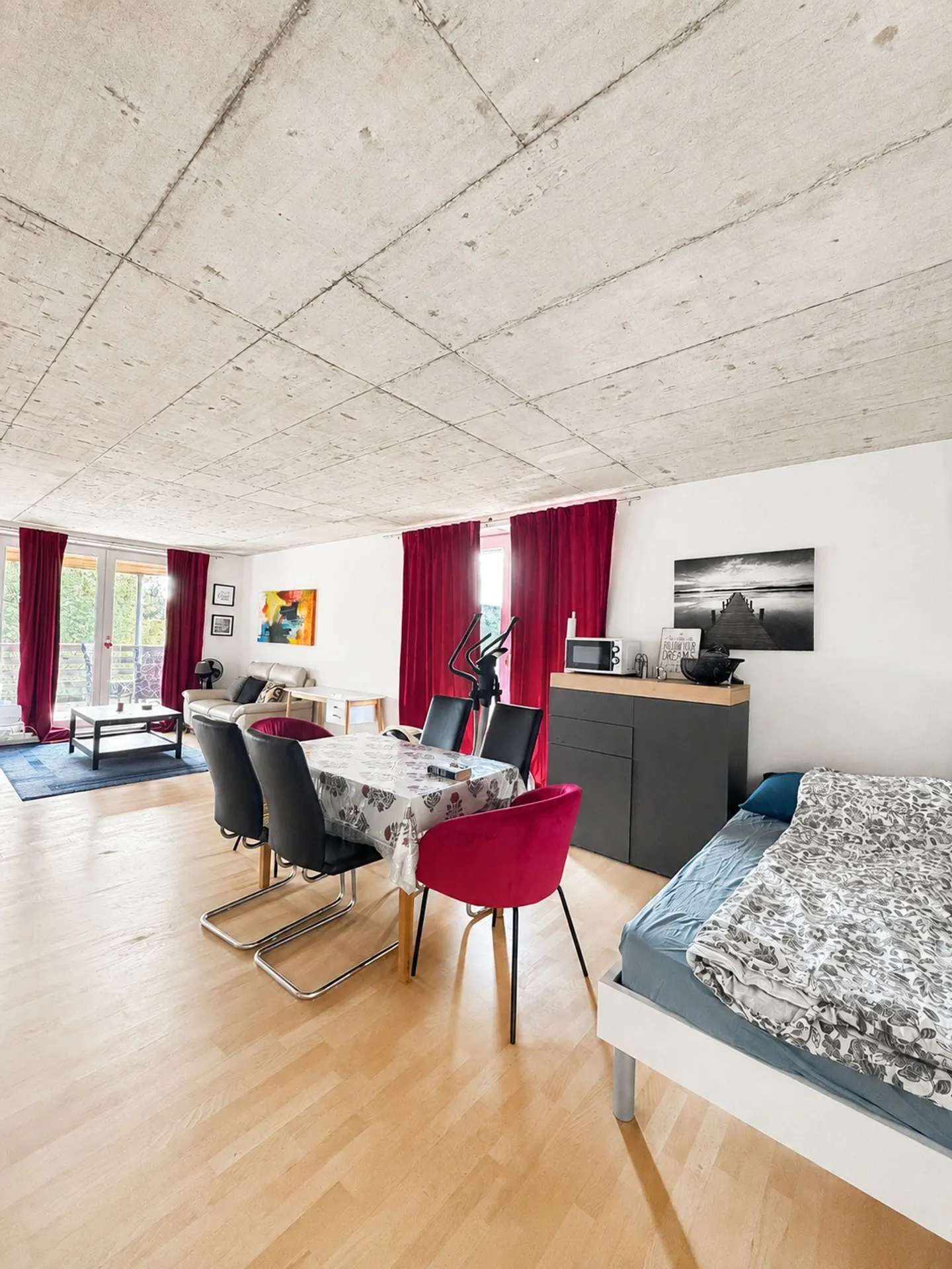 Charmant appartement 2.5 pièces - Photo 2 sur 13