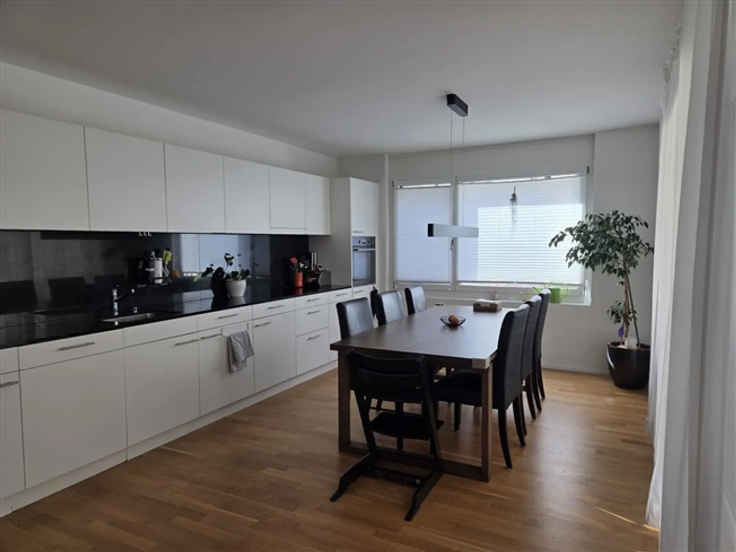 4½ ROOM APARTMENT IN OBFELDEN (ZH), FURNISHED, TEMPORARY - Photo 1 of 9