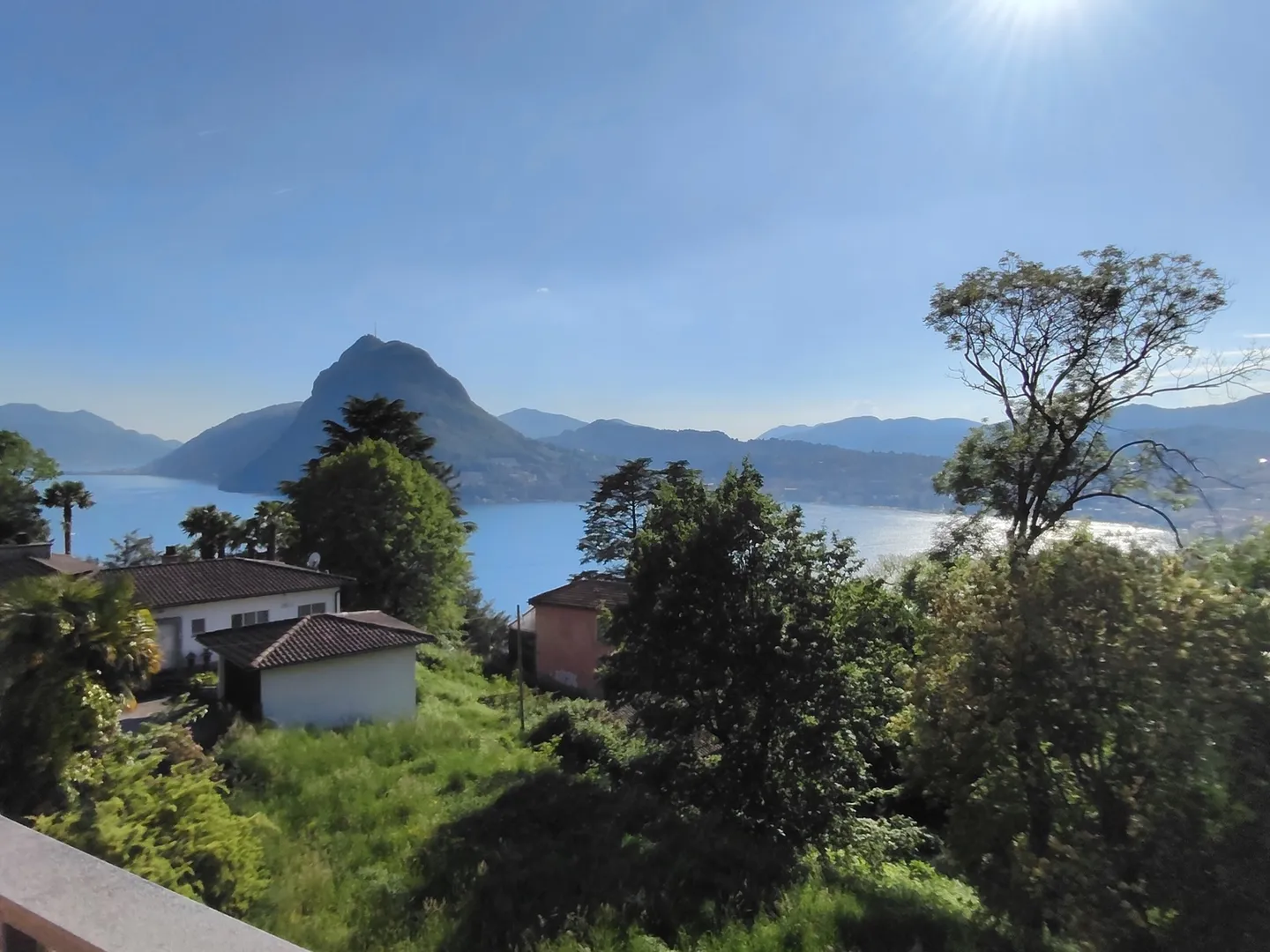 Appartement Charmant avec Vue sur le Lac - Photo 7 sur 9