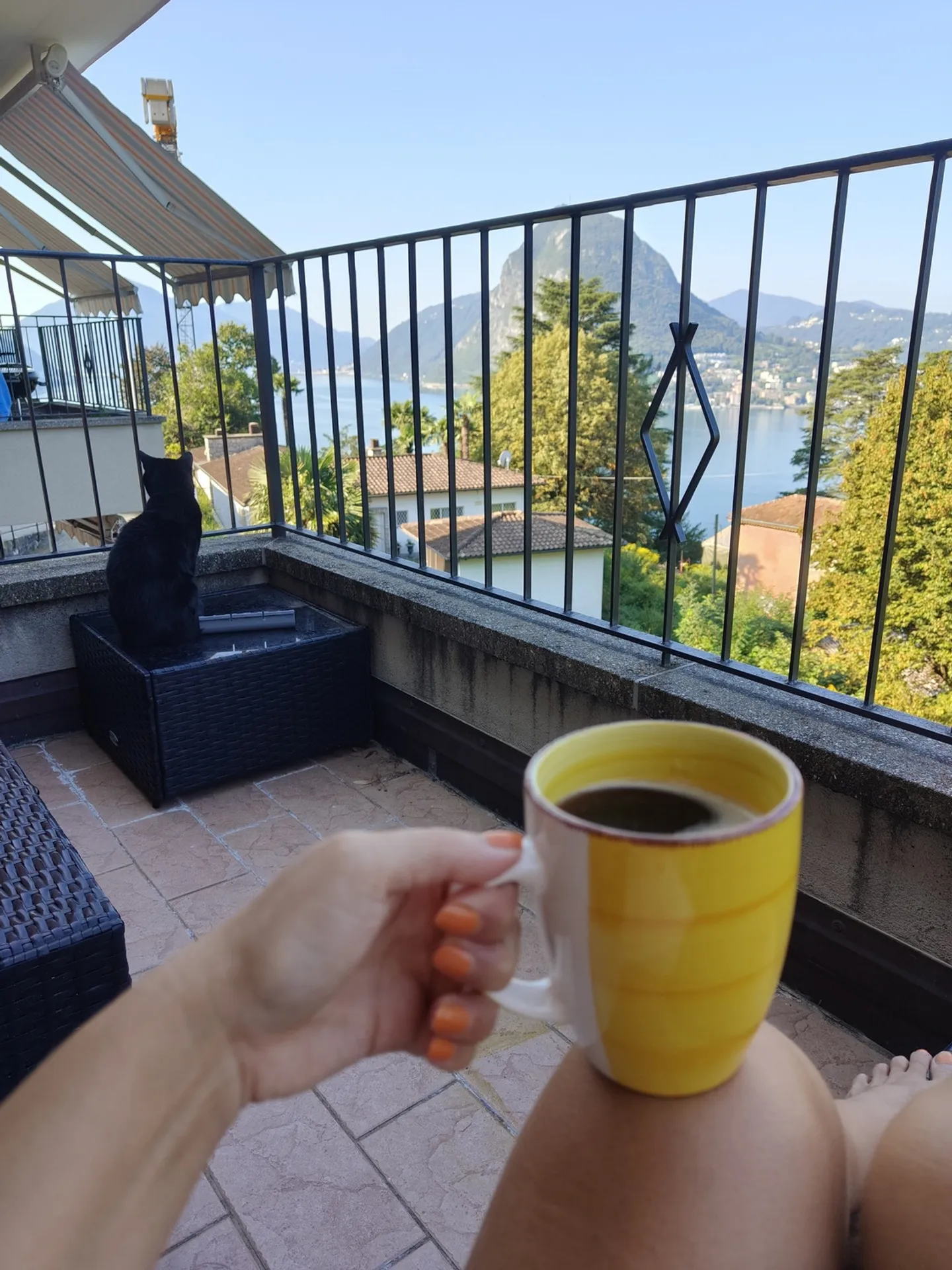 Appartement Charmant avec Vue sur le Lac - Photo 8 sur 9