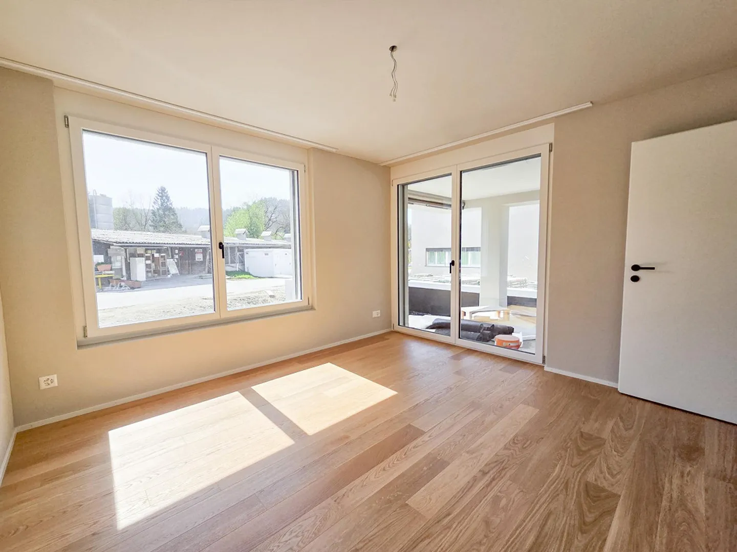 Large 3.5 and 4.5 Room New Apartments in Idyllic Location - Photo 3 of 30