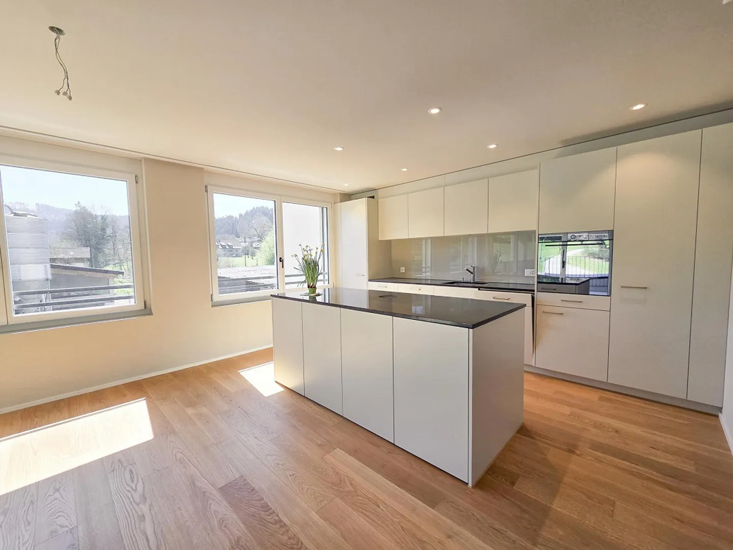 Large 3.5 and 4.5 Room New Apartments in Idyllic Location - Photo 8 of 30