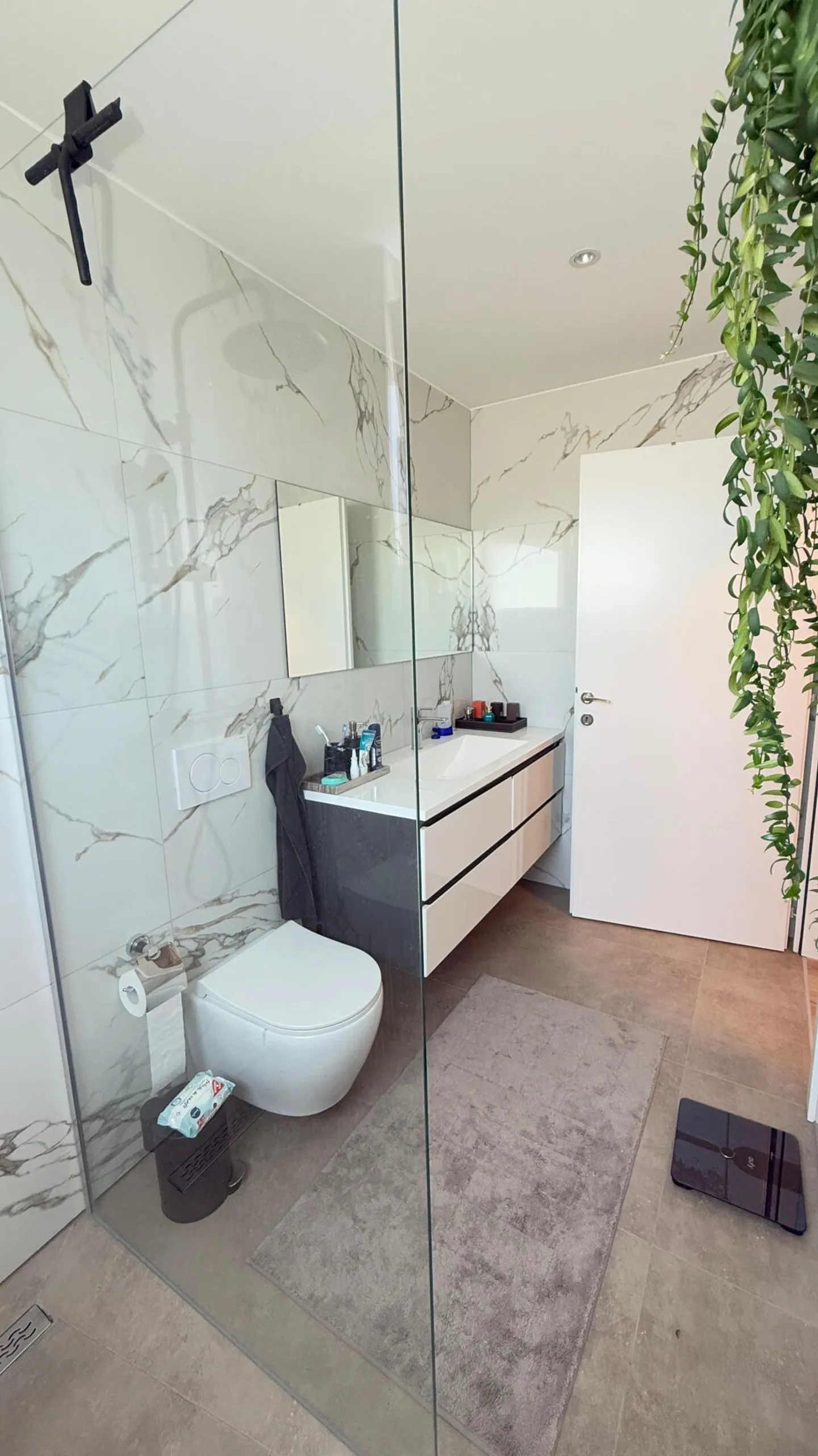 Appartamento attico di 4,5 stanze con bella terrazza e vista! - Foto 6 di 14