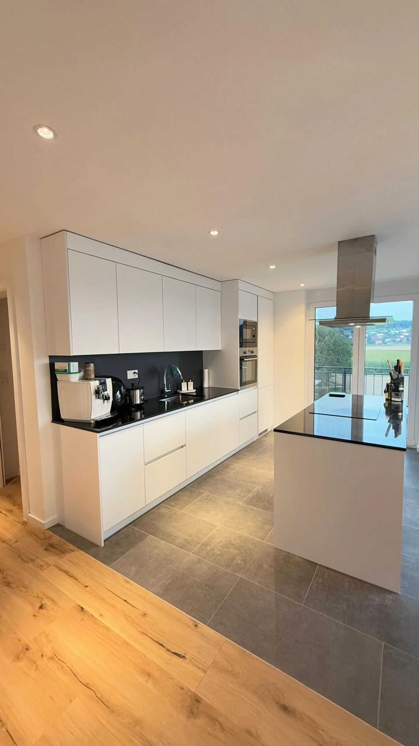 Appartamento attico di 4,5 stanze con bella terrazza e vista! - Foto 7 di 14