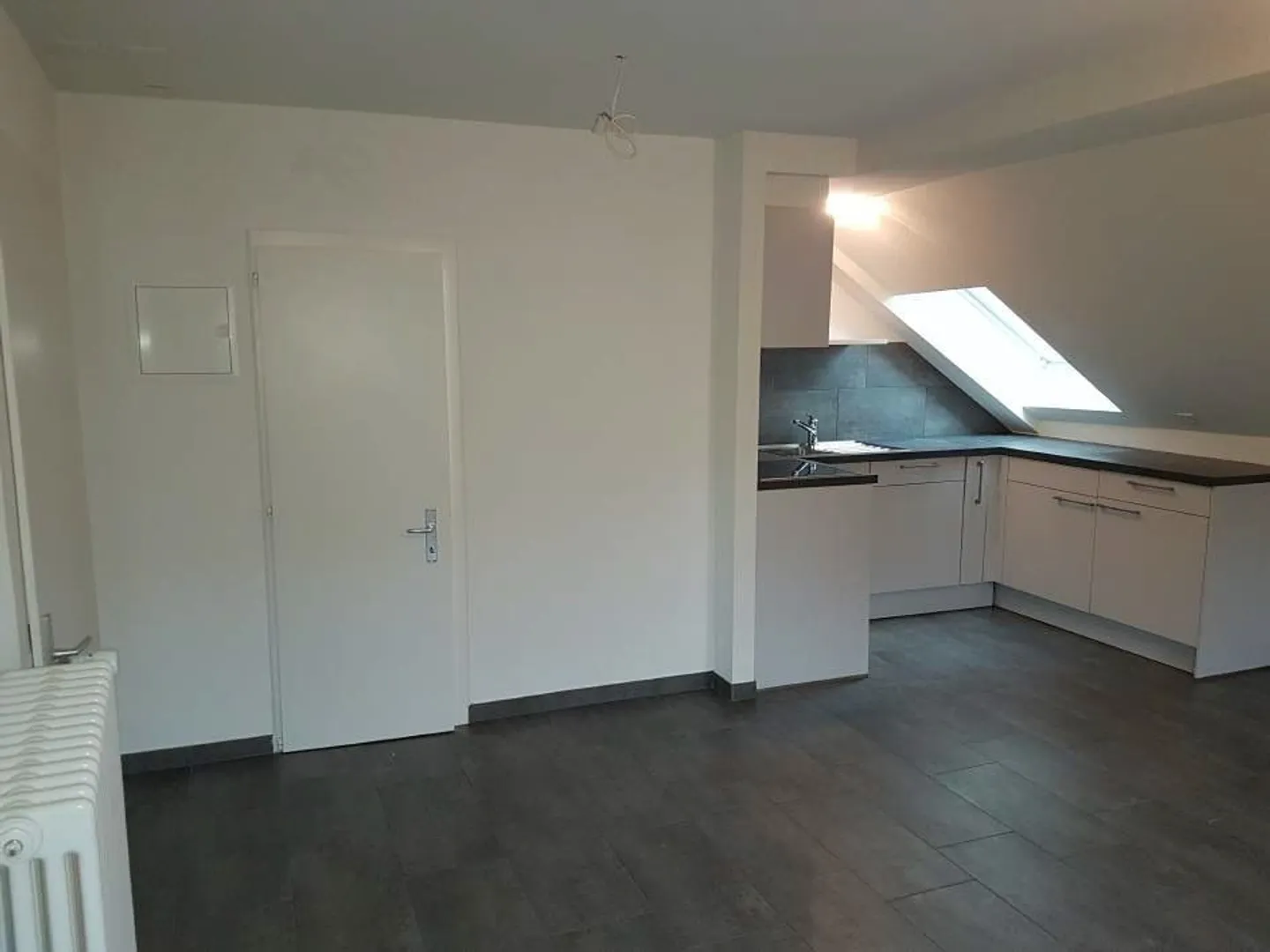 MAGNIFICENT STUDIO FOR RENT - Photo 2 of 7