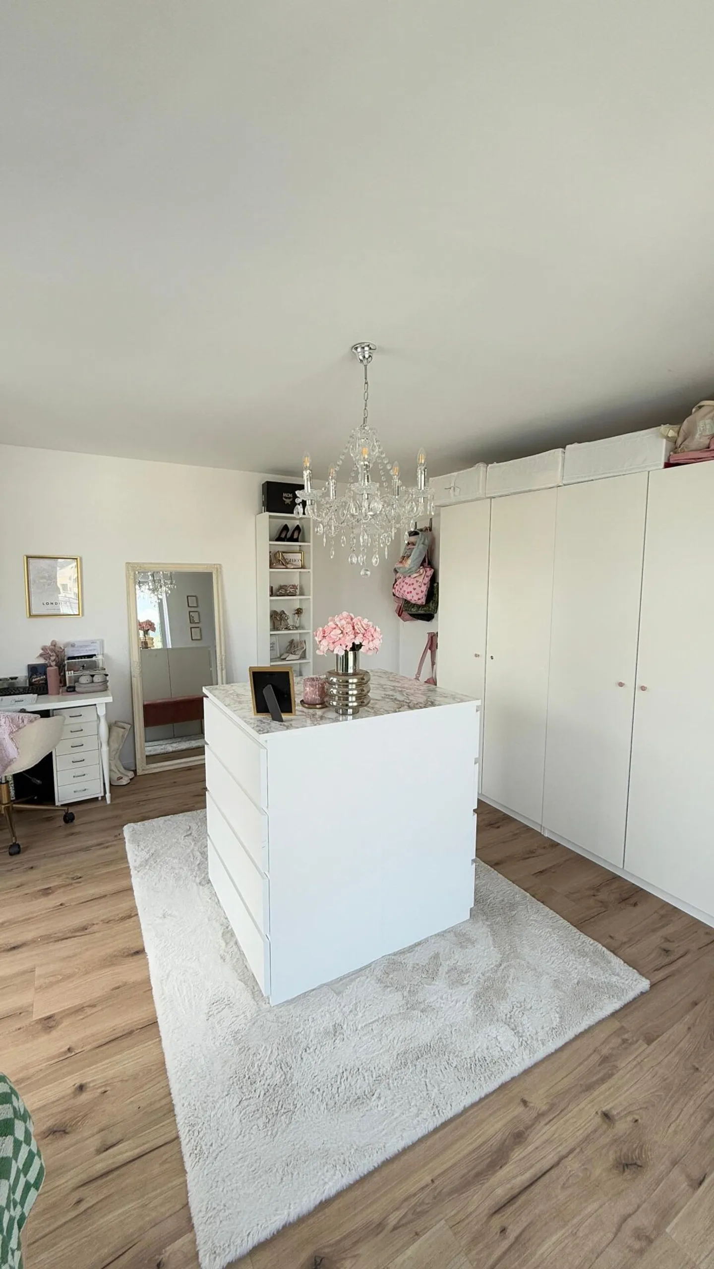 Appartamento attico di 4,5 stanze con bella terrazza e vista! - Foto 13 di 14