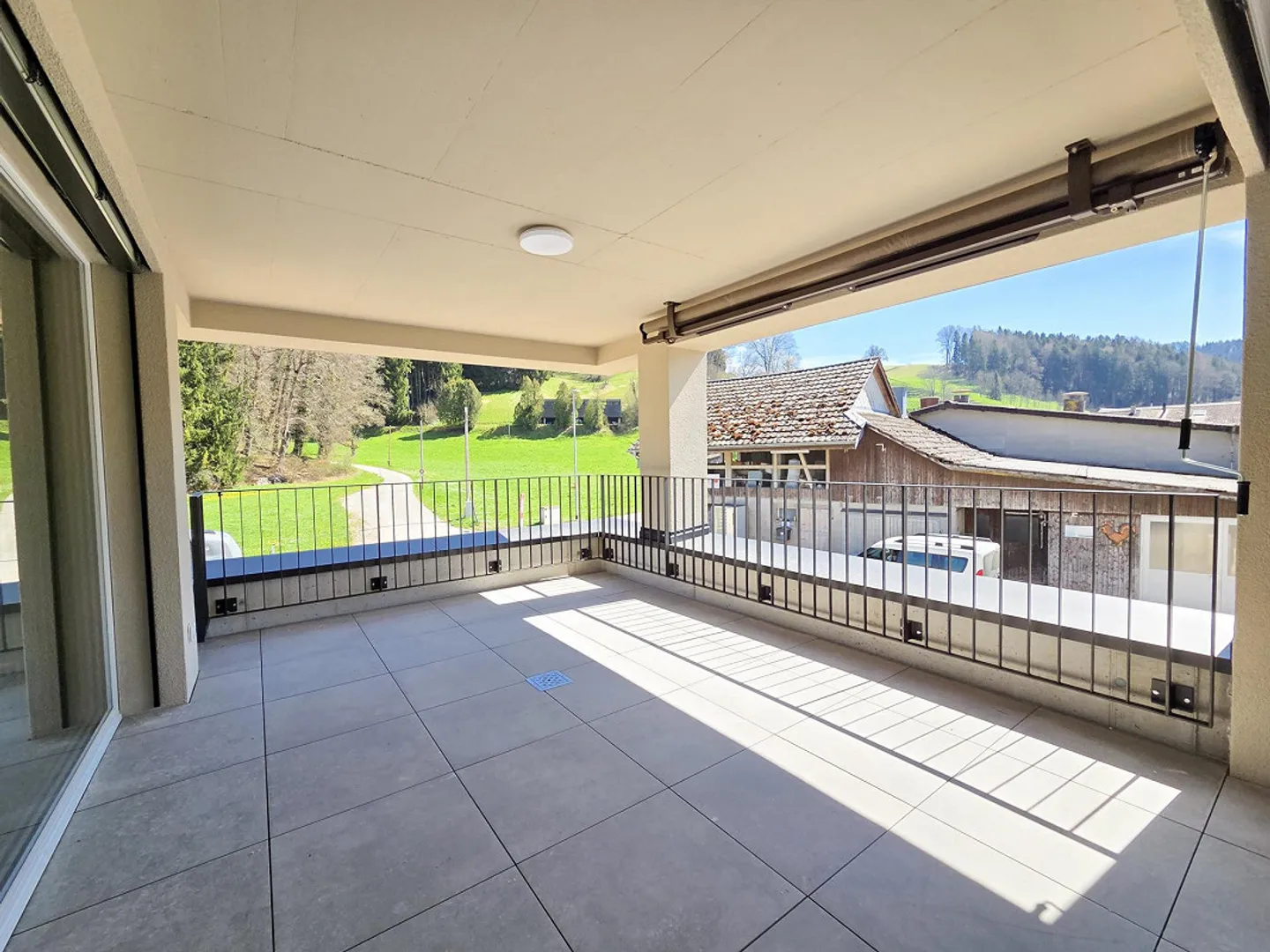 Large 3.5 and 4.5 Room New Apartments in Idyllic Location - Photo 16 of 30