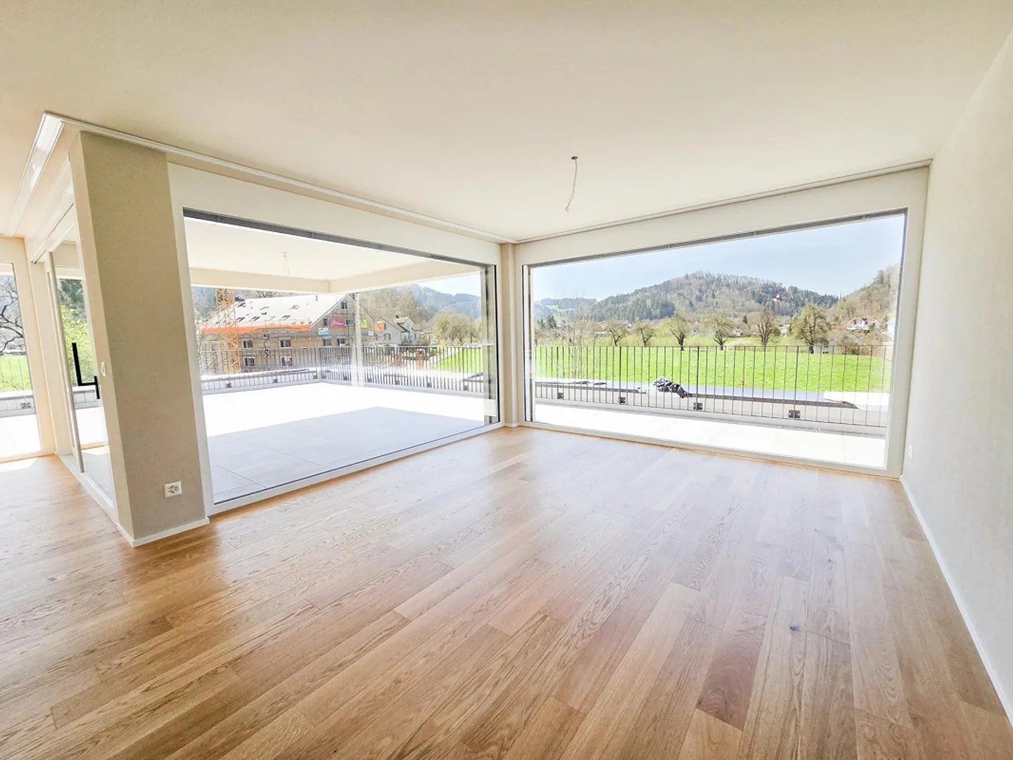 Large 3.5 and 4.5 Room New Apartments in Idyllic Location - Photo 20 of 30