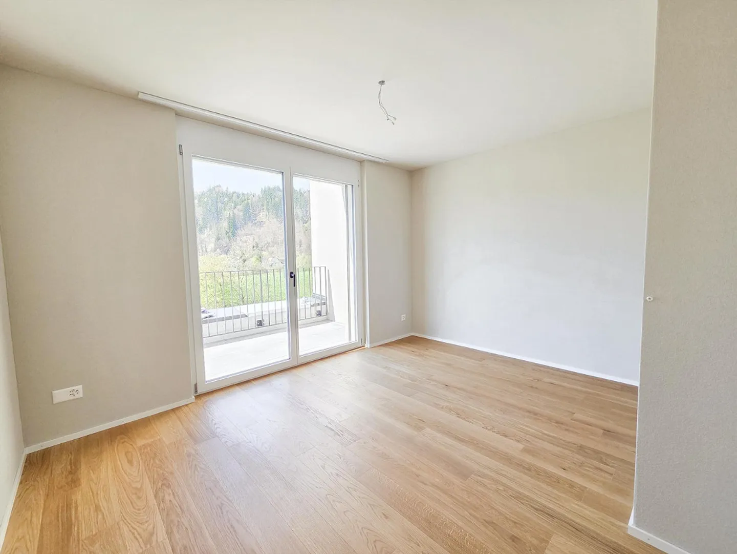 Large 3.5 and 4.5 Room New Apartments in Idyllic Location - Photo 23 of 30