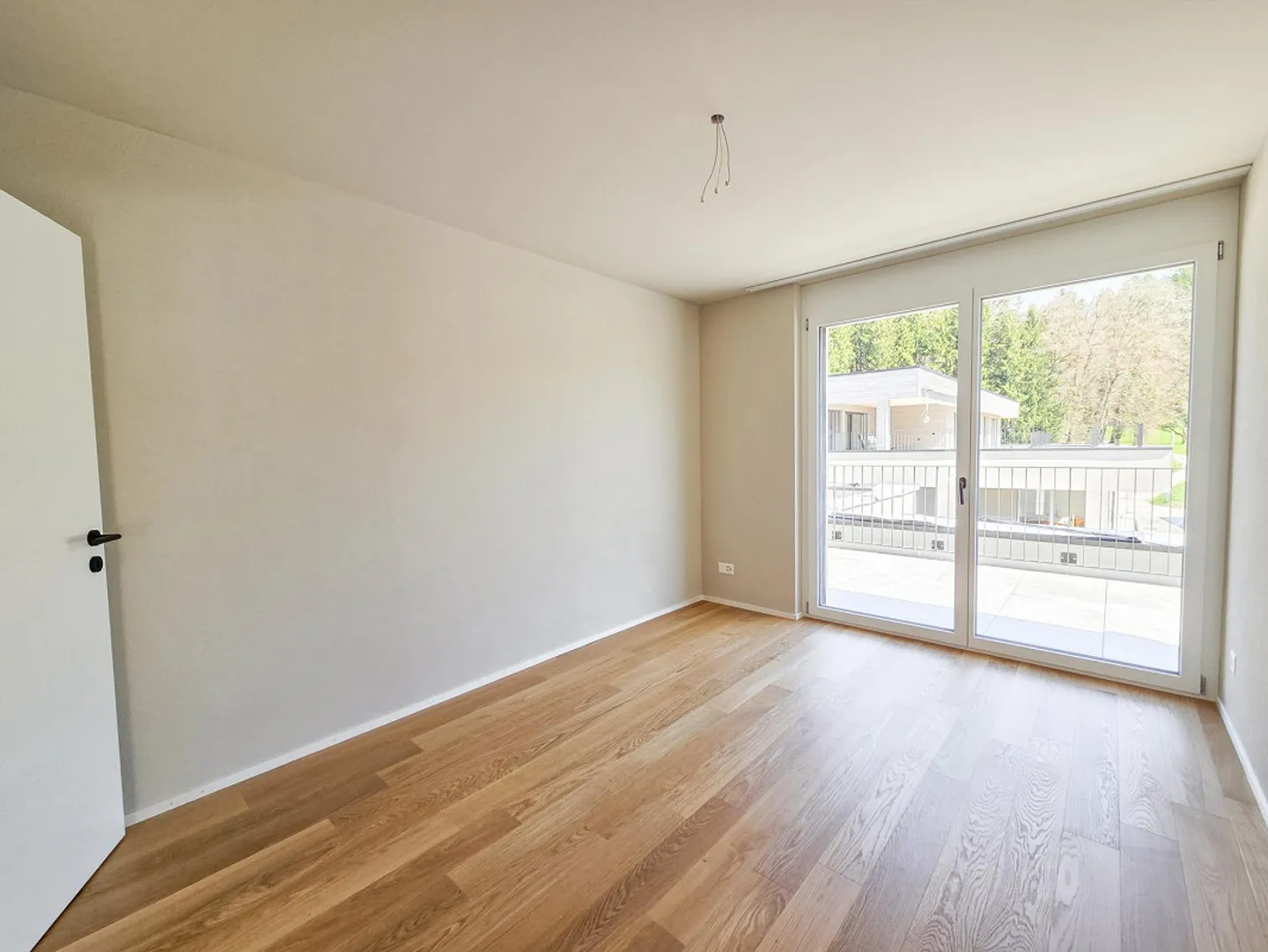 Large 3.5 and 4.5 Room New Apartments in Idyllic Location - Photo 24 of 30