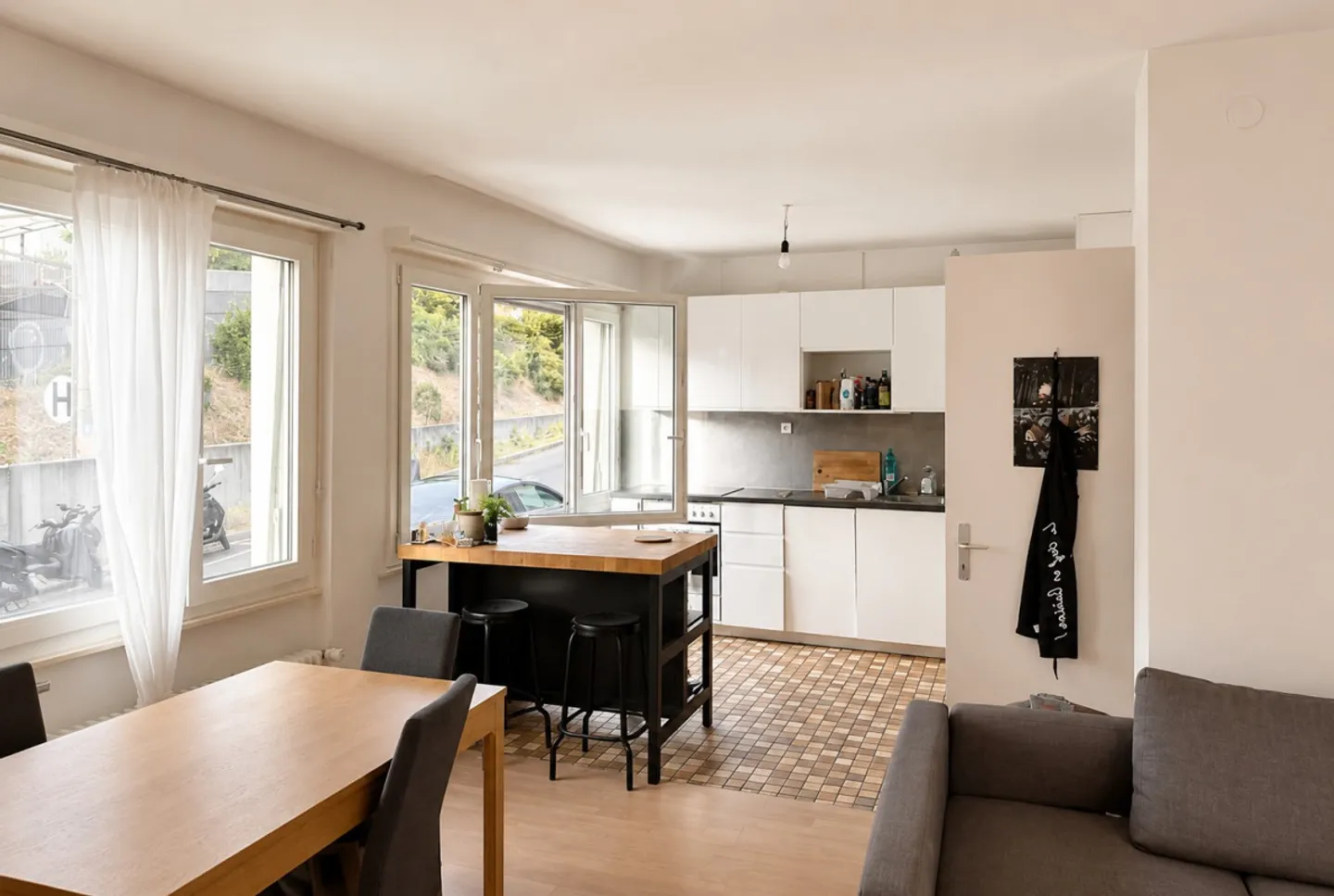 Charmante 2.5-Zimmer-Wohnung - Foto 1 von 6