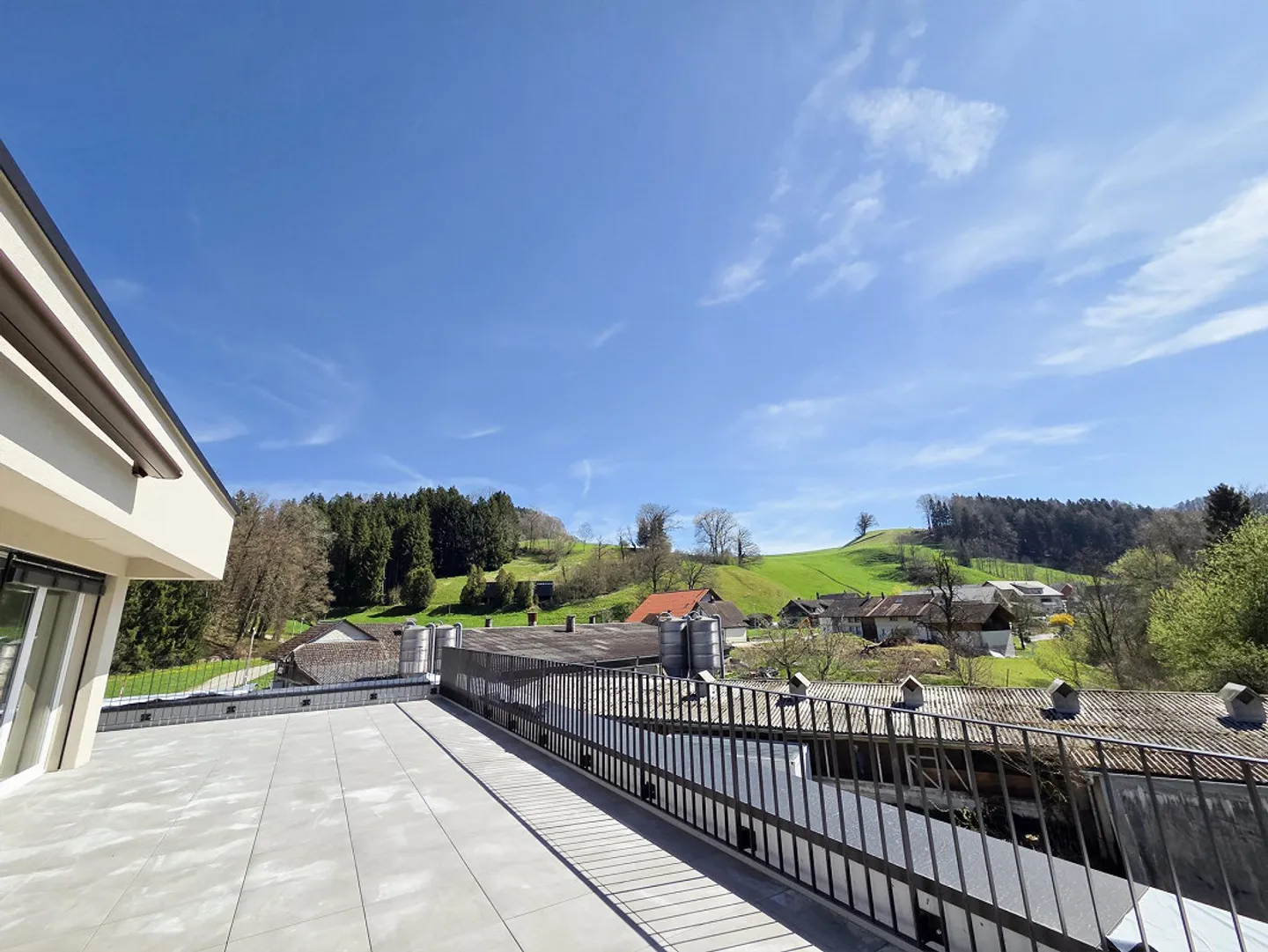 Large 3.5 and 4.5 Room New Apartments in Idyllic Location - Photo 27 of 30