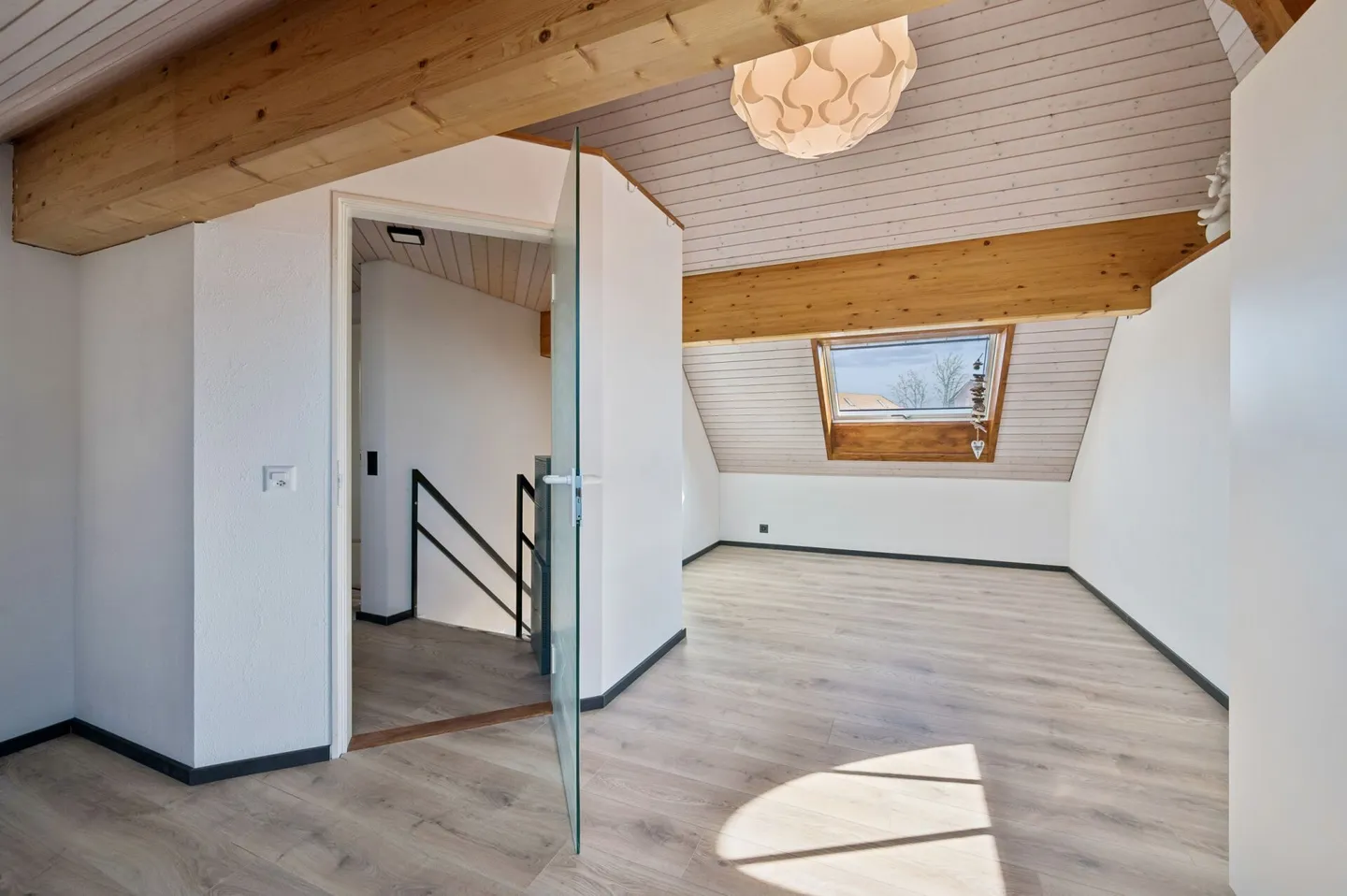 Charmantes Einfamilienhaus mit Aussicht - Foto 8 von 13