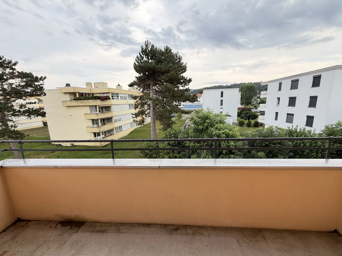 Appartement Charmant dans un Endroit Calme - Photo 1 sur 11