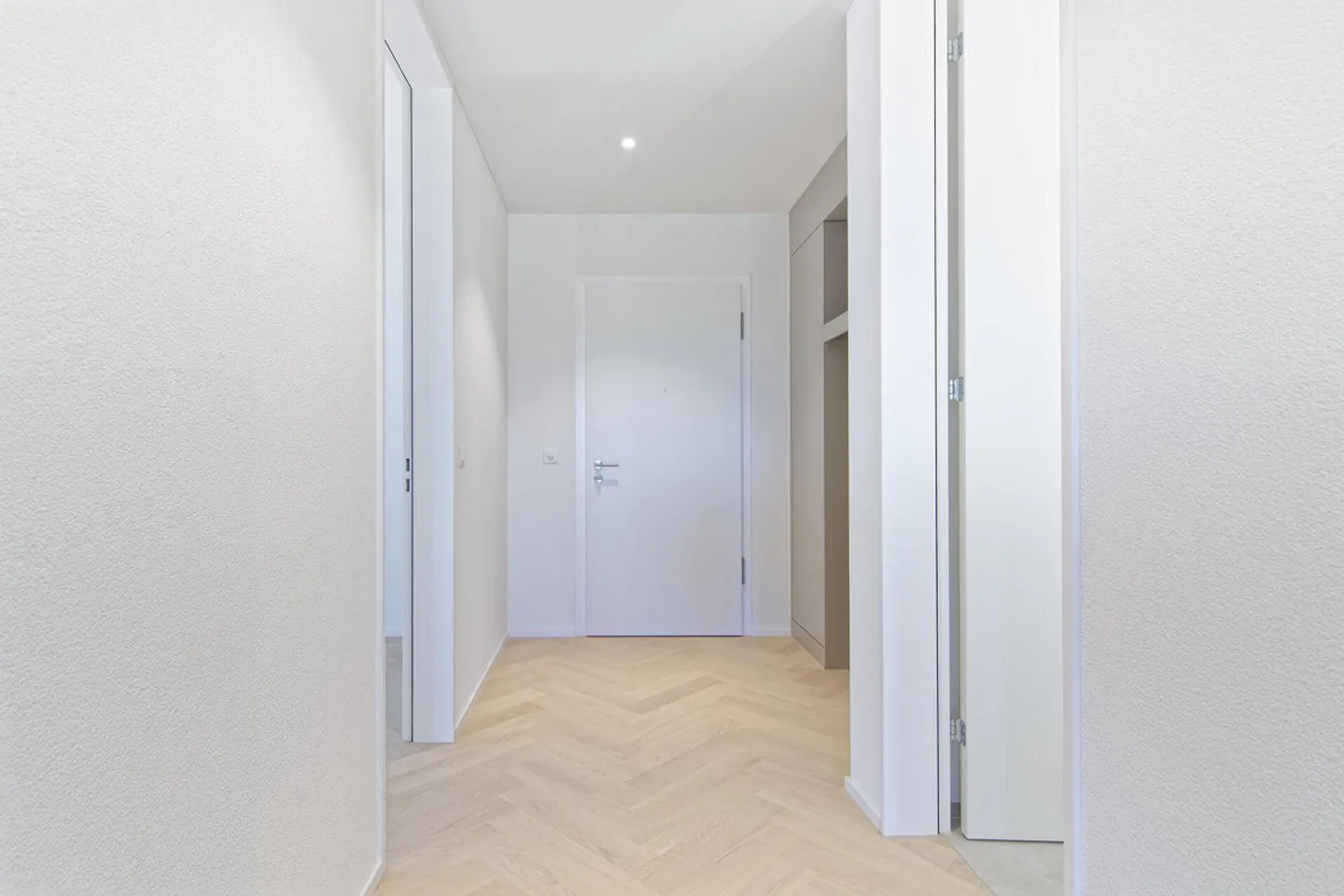 First occupancy - 4.5-room apartment on the 1st floor with a wide view - Photo 9 of 23