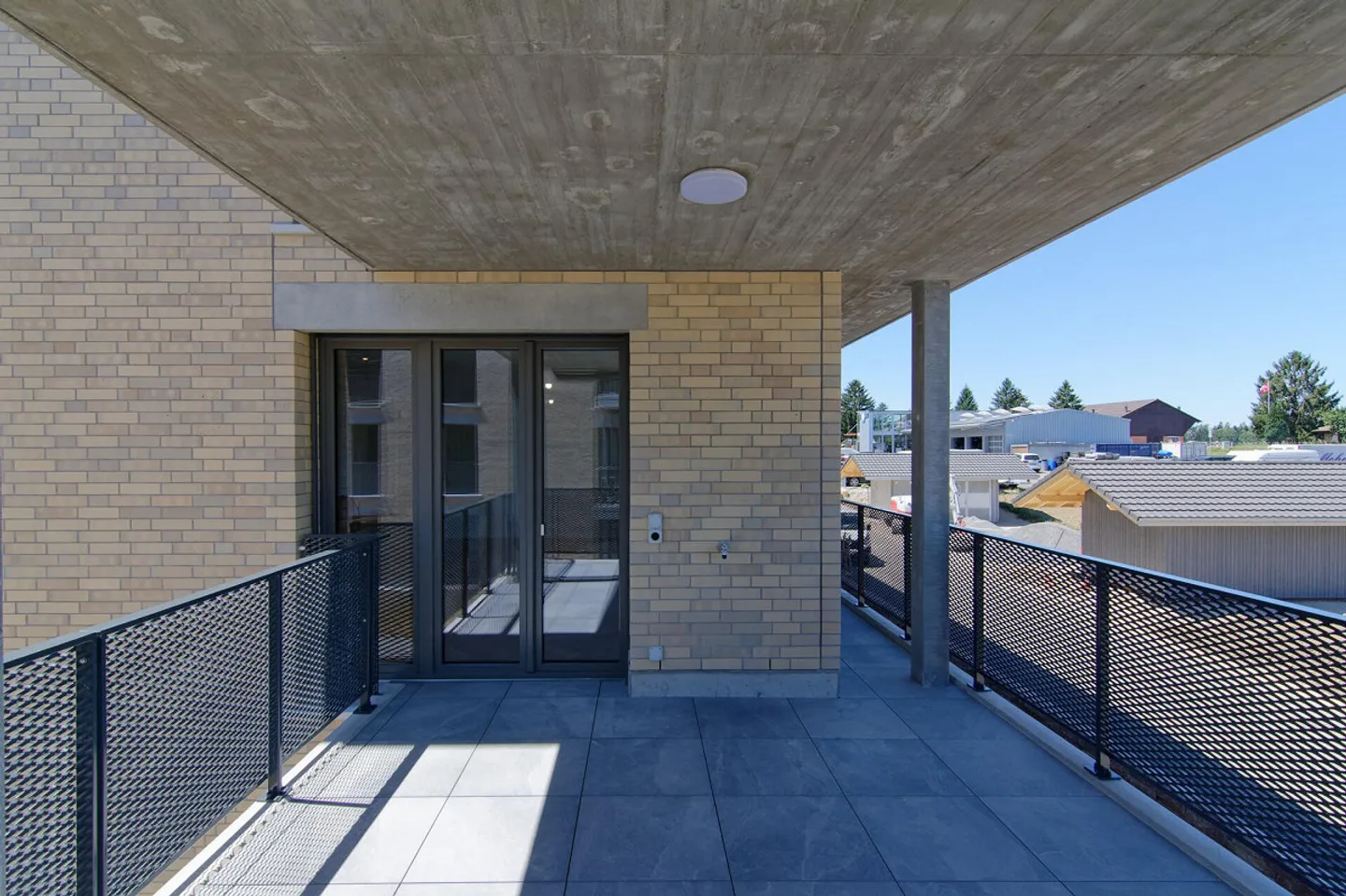 First occupancy - 4.5-room apartment on the 1st floor with a wide view - Photo 20 of 23