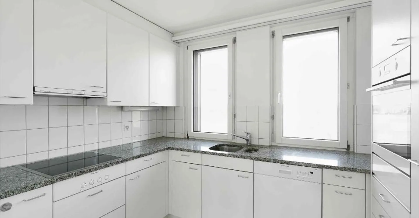 Exquisite Maisonette Apartment - Photo 3 of 11