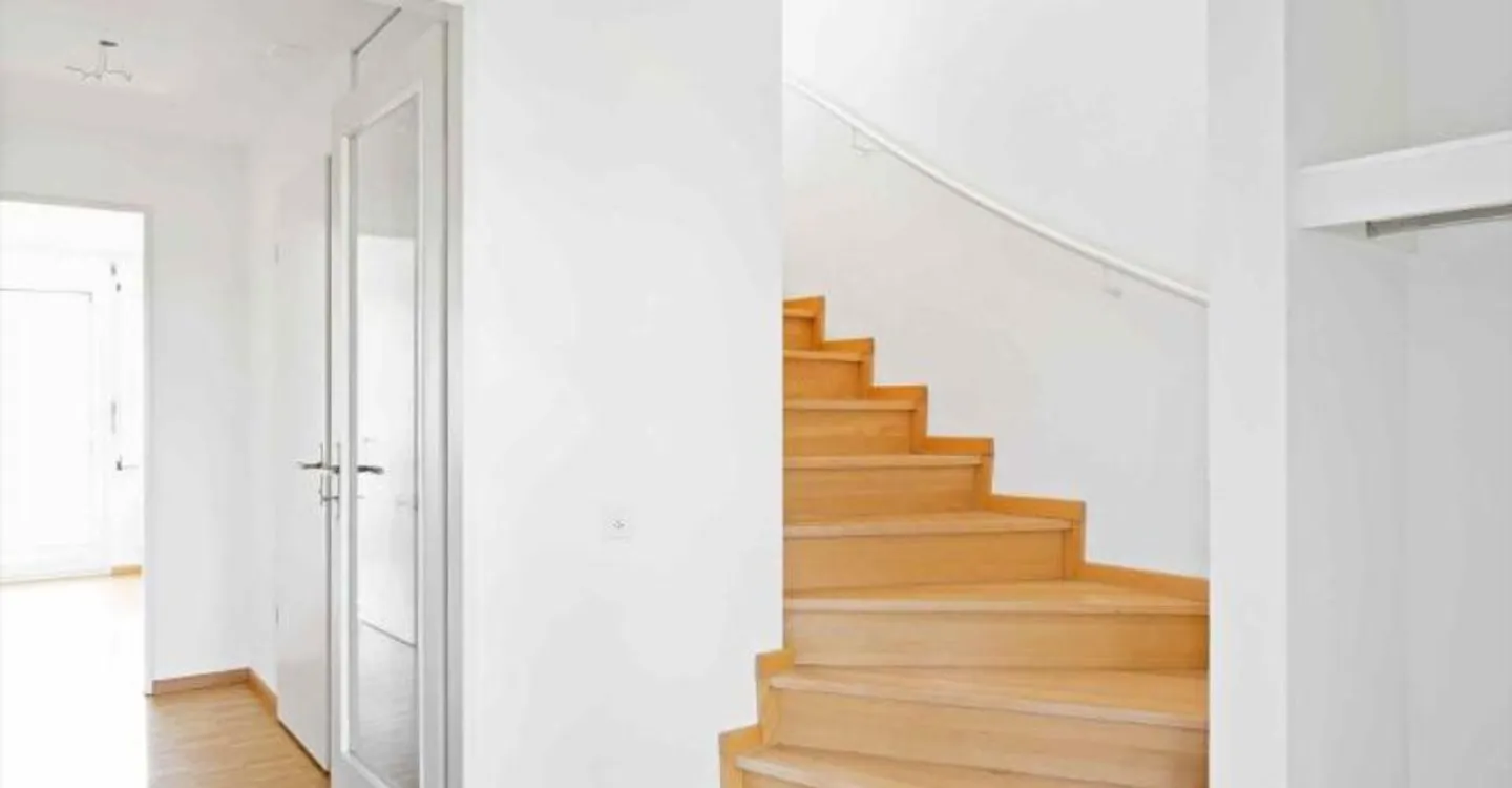 Exquisite Maisonette Apartment - Photo 8 of 11