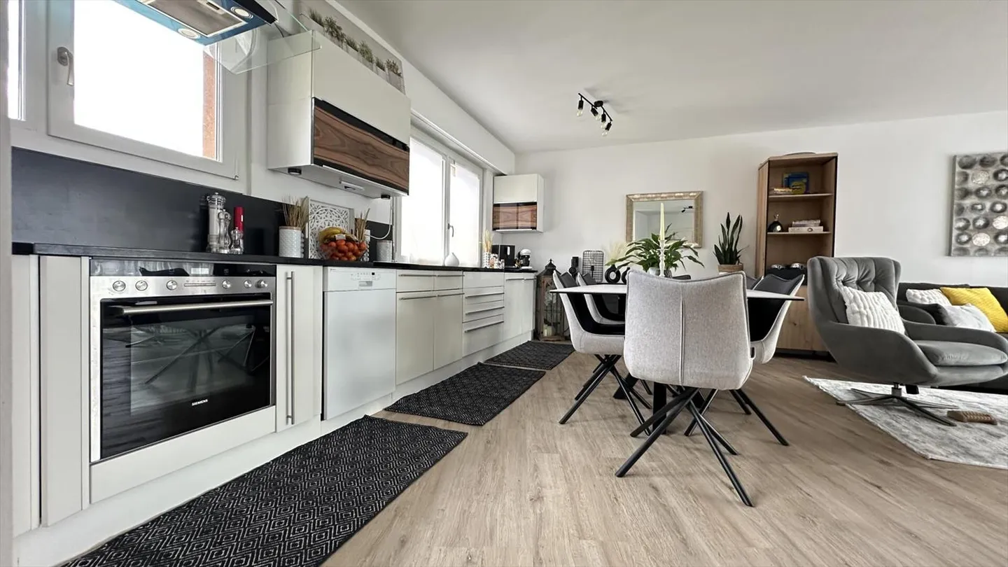 Appartamento in vendita - Foto 4 di 11