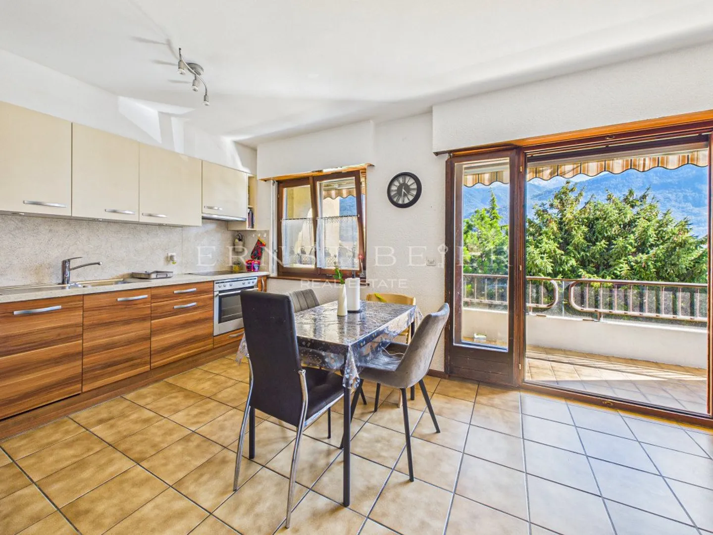 Appartement lumineux à Vétroz - Photo 3 sur 9